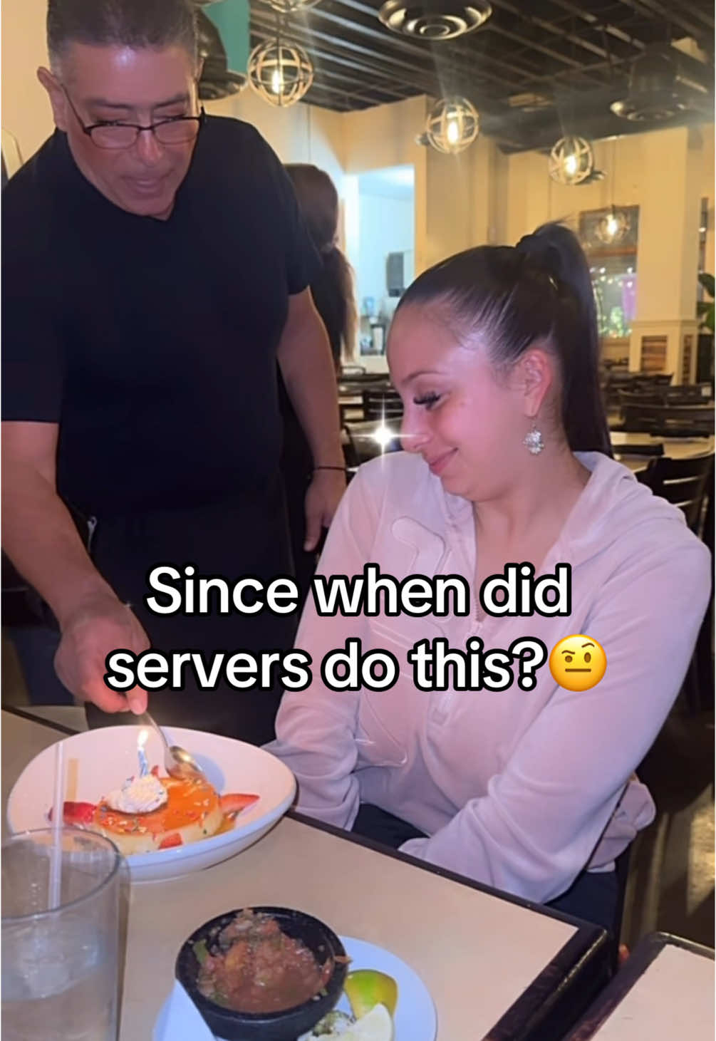 🤨🤨🤨 #server #birthday #fyp #foryou #xyzbca #restaurant #mexicanresturant #flan #flandessert 