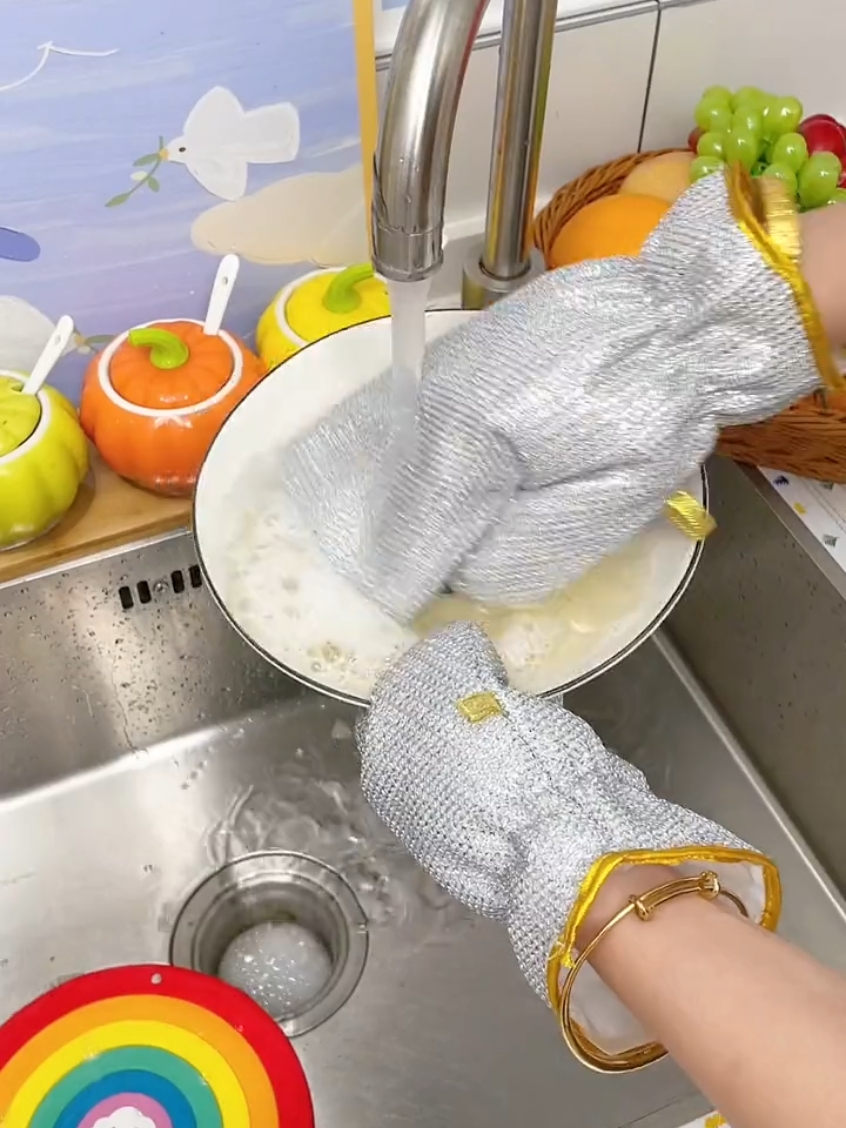 Metal Wire Washing Gloves  For Order WhatsApp: 0315-0846685  Kitchen in China Home Appliances Home Gadgets Kitchen Gadgets #HomeGadgets #KitcheninChina #KitchenGadgets #HomeAppliances #GadgetsAvailable 