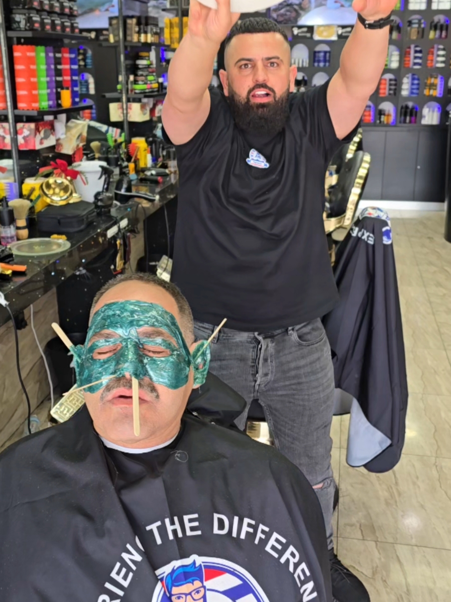 hehhehehheheh topkuts #topkuts #hassallgrove #sydney #stjohnspark #sydney #australia #batnaya #soraya #fyp #fypagee #australia #wax #waxing #hairstylist #beard #hairdresser #netflix #barber #twins #fyp #barberworld #masterbarber 