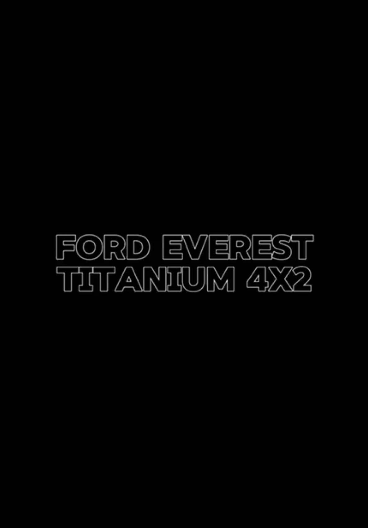 FORD EVEREST TITANIUM màu Ghi Xám: 	1.	Thiết kế sang trọng và trung tính: 	•	Màu xám mang phong cách hiện đại, dễ vệ sinh và ít lộ vết bẩn hơn so với màu sáng. 	•	Tạo cảm giác cao cấp nhưng vẫn đủ mạnh mẽ, phù hợp với mọi môi trường, từ đô thị đến địa hình.#Ford #FordEverest 