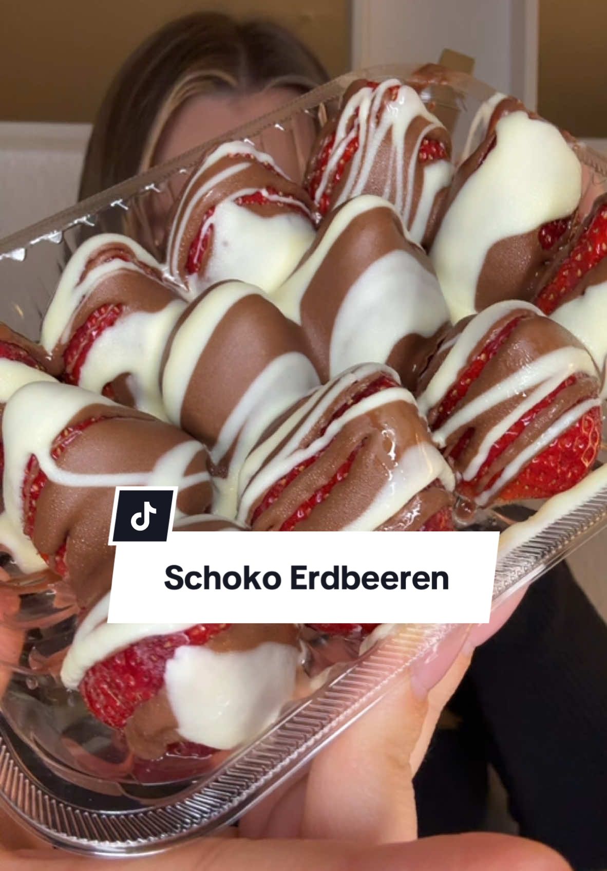 Schoko Erdbeeren 😍 welche Früchte schmecken euch am besten in Kombination mit Schokolade? #mukbangeatingshow #mukbangs #chocolate #strawberry #eating #eatingshow #asmr #asmrsounds #fyp #fypシ゚ 