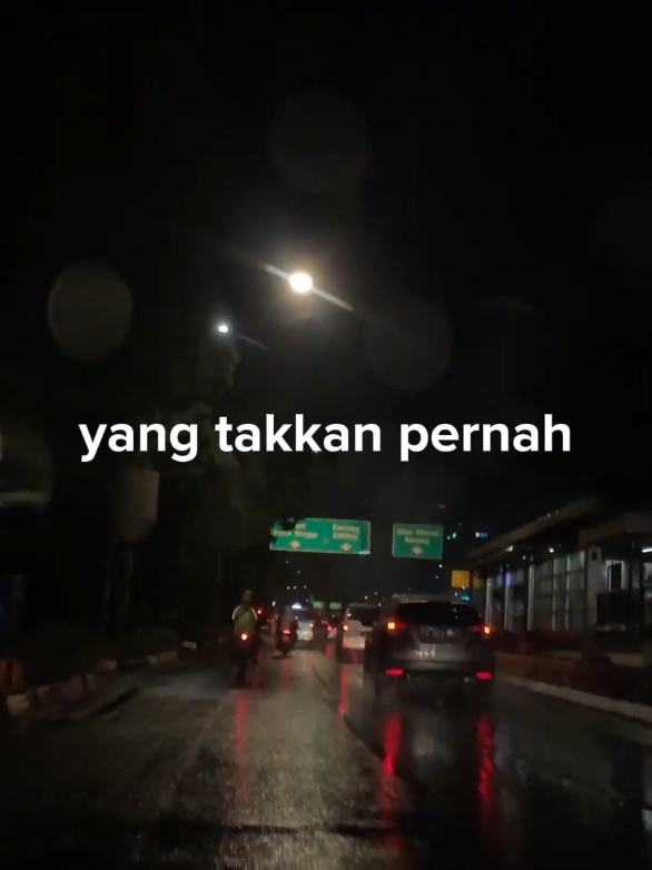 kenangan🥺 #liriklagu #lyricsvideo #lirik #ziellferdiann #xcyzba #fyp 