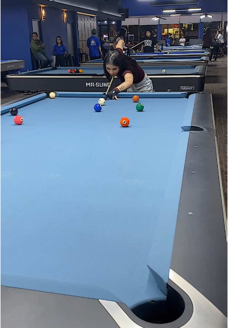 #JJCapCut suka galau kalau liat bola 9 depan lobang❗️gini caranya🤣@Jakarta.Billiard #galauhatimenahanrindu #foryoupage #fyp #billiardindonesia #billiards #billiardschallenge #ledies #billiardsmagic #billiard #fyppppppppppppppppppppppp #fyp #ayulixui