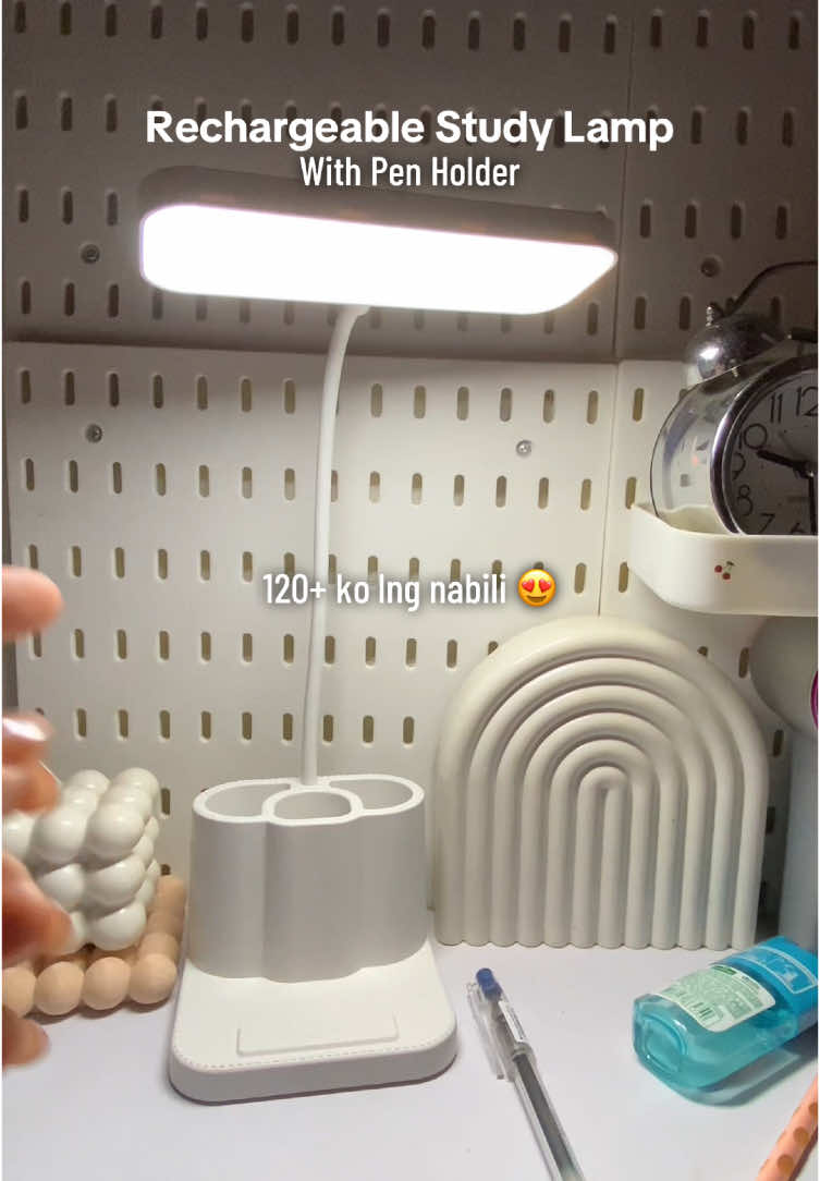 Perfect sa aesthetic gurlyyy dyan 😍 #studylamp #aesthetic #lamp #rechargeable #leddesklamp 
