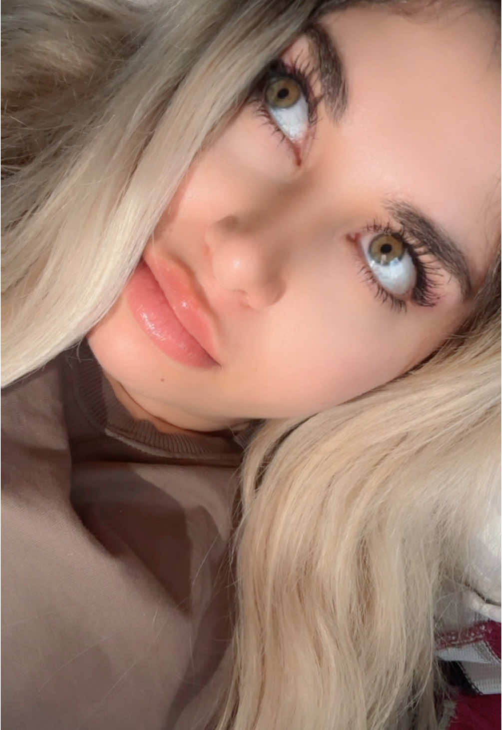 #eyesonme #sun #smile #Love #makeup #girl #eyes #girls #green #greeneyes #nature #face #beauty #pretty #cute #sweet #beauty #beautyroutine #MakeupRoutine #makeupartist #makeuphacks #makeuptips #viral #tiktok #tiktokdeutschland #fy #foryou #fürdich #beniöneçıkart #keşfet #keşfetteyizzz #kesfet #kesfetbeniöneçıkart #blond #blonde #blondie #blondehair #blueeyes #sweetheart #dreamgirl #woman #letmebeyourwoman #abcxyz #blueeyes #redlips #lips #lipgloss 