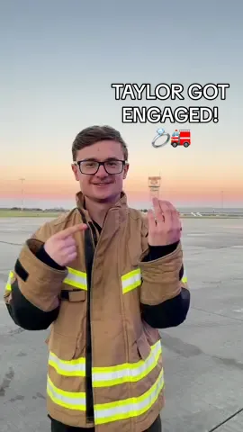 Taylor has the BEST engagement ring 💍 🚒  #FlyLondonSouthend #LondonSouthendAirport #Firefighter #AvGeeks #AvFire #AviationLovers 