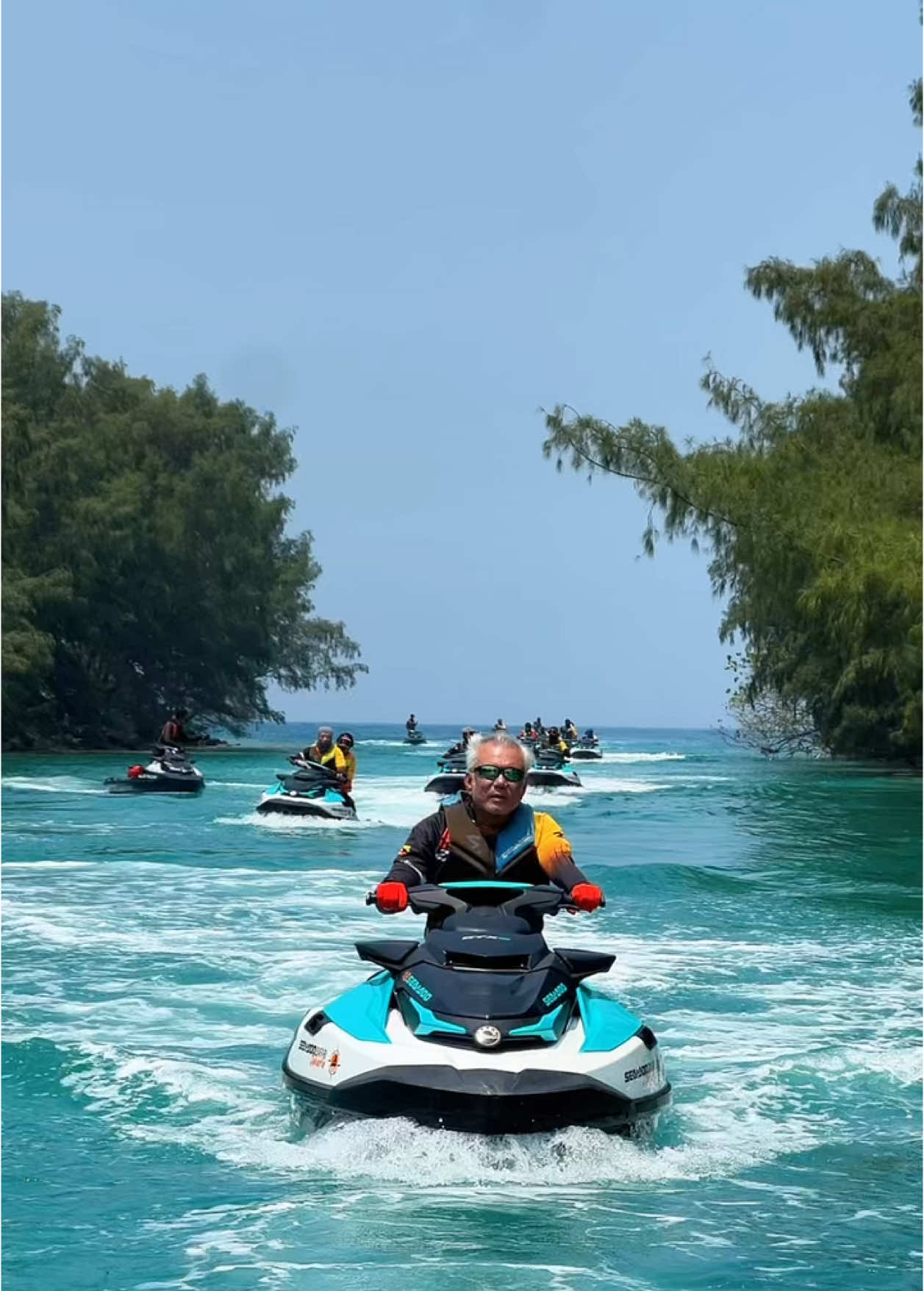 Udah mau 2025 masih belom punya momen kece? Gas langsung ke Seadoo Safari Jakarta aja😎🔥 #seadoosafari #seadoosafarijakarta #seadooindonesia #jetskijakarta #rentaljetskijakarta 