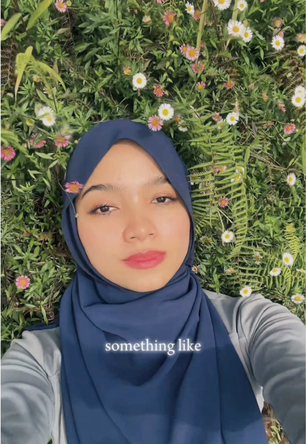 ke gn.prau dapet bunga daisy kalo ke gn.slamet dapetnya kabut muluu