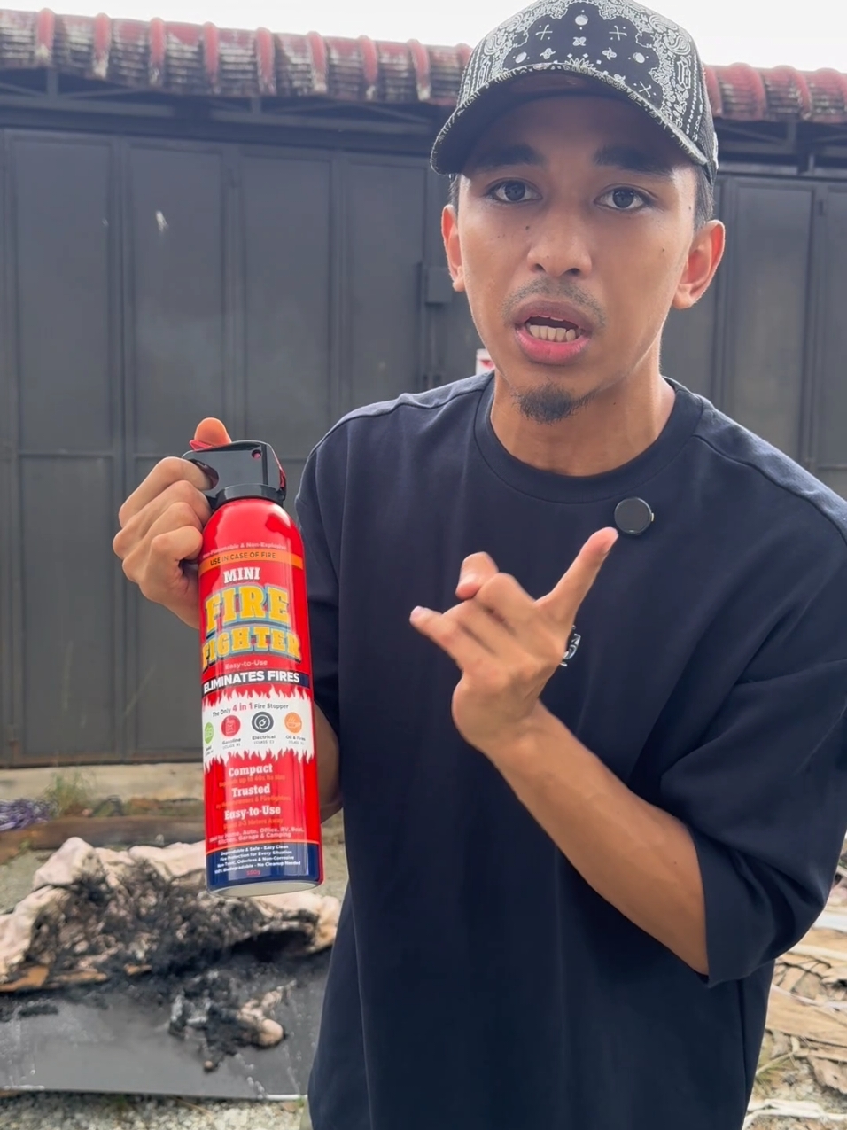🔥 Pelbagai fungsi, saiz mini, keselamatan maksimum! Mini Firefighter ni sesuai untuk kereta, dapur, rumah atau mana-mana tempat yang penting untuk keselamatan. Simpan satu dalam kenderaan korang – nyawa dan harta benda tak ternilai! 💪🚗🏠 #MiniFirefighter #KeselamatanUtama #PemadamApiMini #KeretaSelamat #RumahSelamat #DapurSelamat #ProdukWajibAda #KeselamatanKeluarga #PemadamApiPortable #fyp #fyppppppppppppppppppppppp #xyzabc #racuntiktok  Jangan tunggu kecemasan baru nak bertindak – dapatkan Mini Firefighter sekarang!