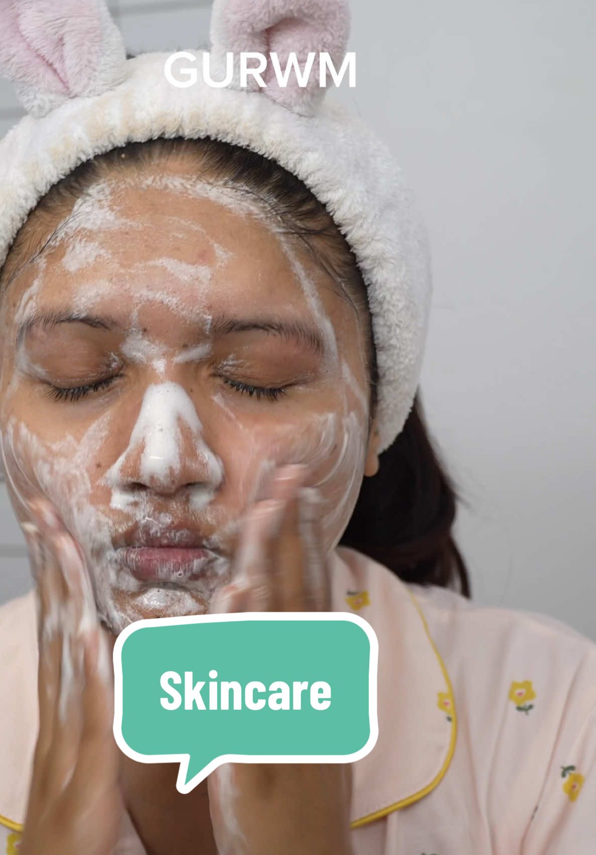 GURWM with @SKIN1004 Official centella line 🌿 Centella Asiatica helps calm redness, soothe irritation, and strengthen my skin barrier, while PHA gently exfoliates for smoother, healthier skin.  It’s been perfect for my sensitive, acne-prone skin—hydrating, balancing, and leaving me with that glow! 💧  #skincare #kbeauty #koreanskincare #skin1004 #centella #acneskincare #skincareroutine #acneskincareroutine #acneskincareproducts #acne #skin1004breakoutrelief #clearskin #glowskin #wrinklecare #antiaging #kbeautyaddict #blackhead #skincarereview 