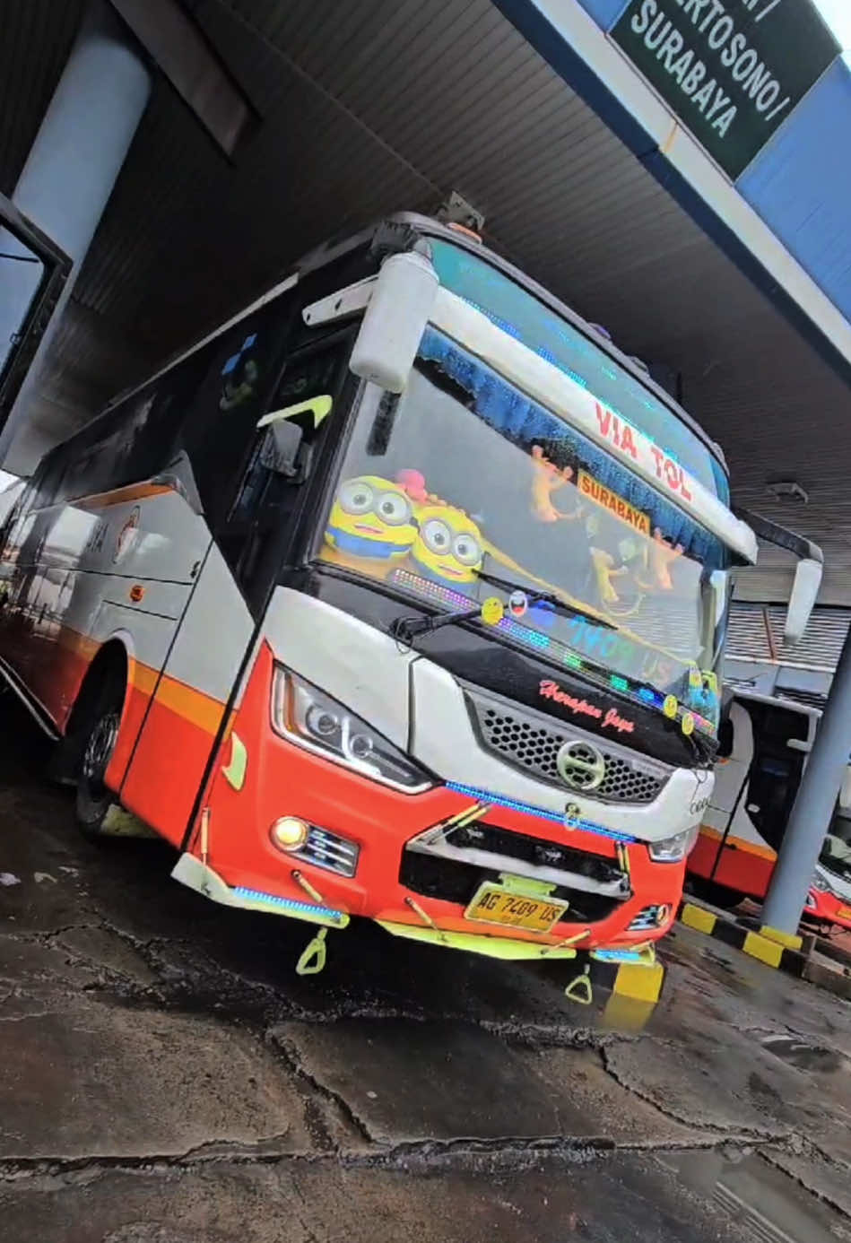 Tulungagung-surabaya bersama Raja Ola Olo🤡 @andra #CapCut #harapanjaya #harapanjayabus #ag7409us #rajaolaolo #tulungagung #tulungagung24jam