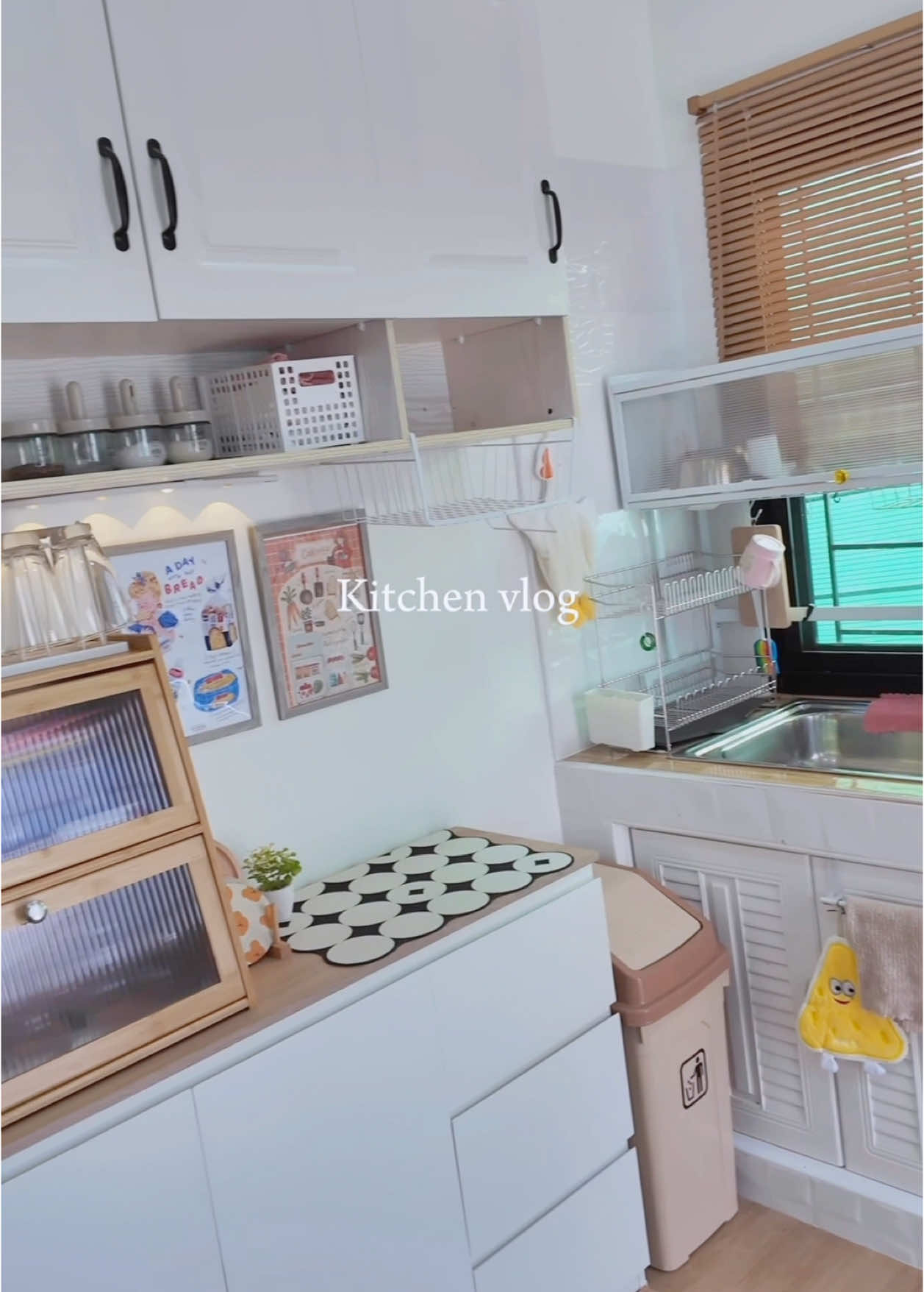 Kitchen vlog 🧹🍳🥣 #ครัวมินิมอล #ทําความสะอาดบ้าน #ทําความสะอาด #ห้องครัว #บ้านมินิมอล #minimalhome #kitchen #ชอบแต่งบ้าน #แต่งบ้าน #สุขใจที่บ้านเรา #ครัวบ้านๆ 