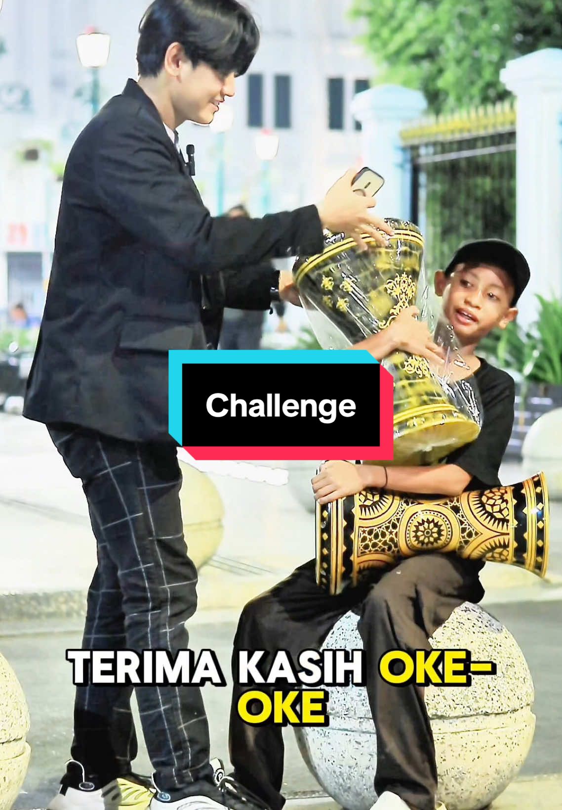 Tembusin 3juta Followrs yuk guys, give away 9 darbuka#conleyshop #vanwheat #snackcoklat #lezatsomalia #nawadarbuka #fyp #masukberanda 