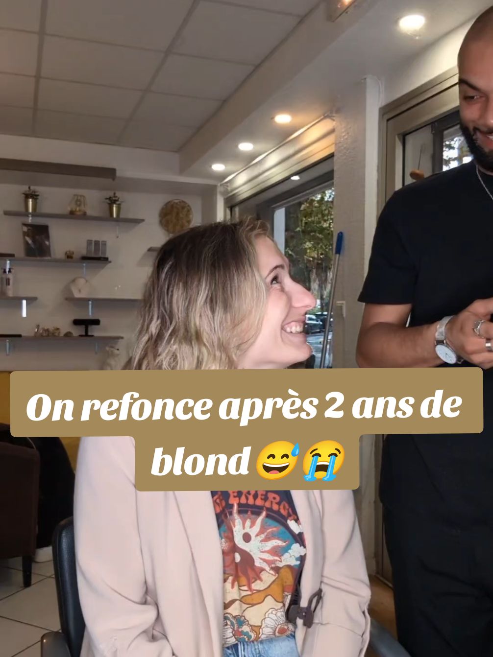 On a tous une cliente comme ça je suis sur !Après presque 2 ans à éclaircir son rouge cuivré, elle veut y revenir😅😂 Ps: petit problème de sous titre désolé 🤷🏽‍♂️ @L’Oréal Professionnel #coiffeur #montpellier #changementcapilaire #loreal #diagnostic #coiffeurmontpellier 