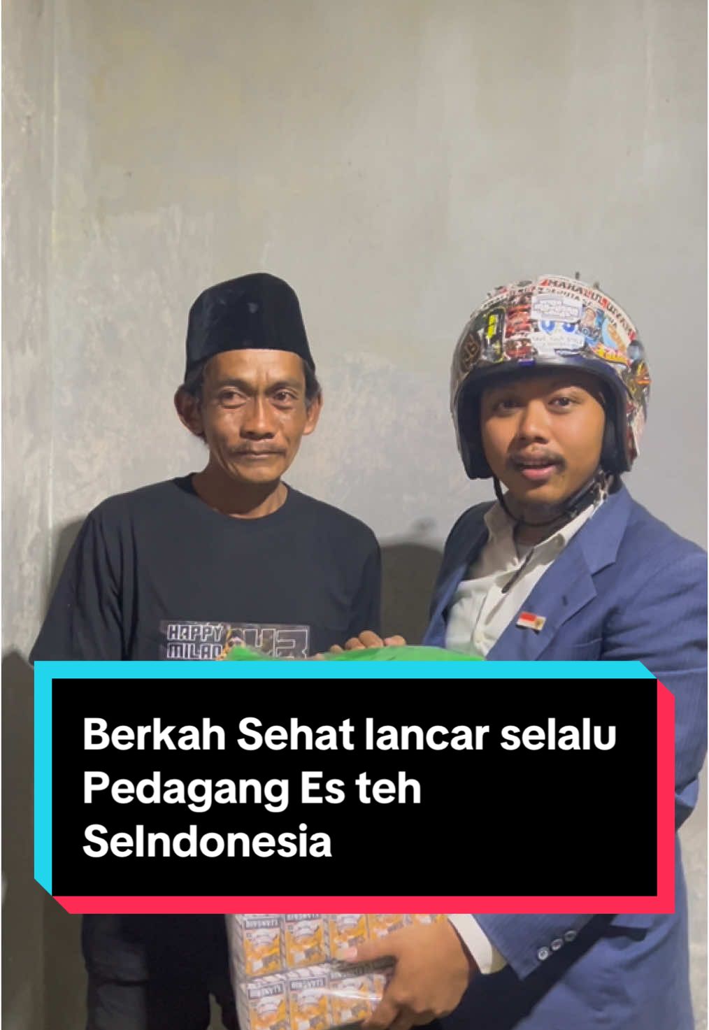 Saya @AnakePedagang dari ES TEH BLIRIK INDONESIA akan merangkul dan mensupport pak SunHaji dalam dunia per es teh an, semoga bapak dilancarkan rejeki dan sehat selalu. Lancar lancar Pedagang Es Teh Seluruh Indonesia #tehblirikindonesia #estehviral #gusmiftah #bakules #fypage 