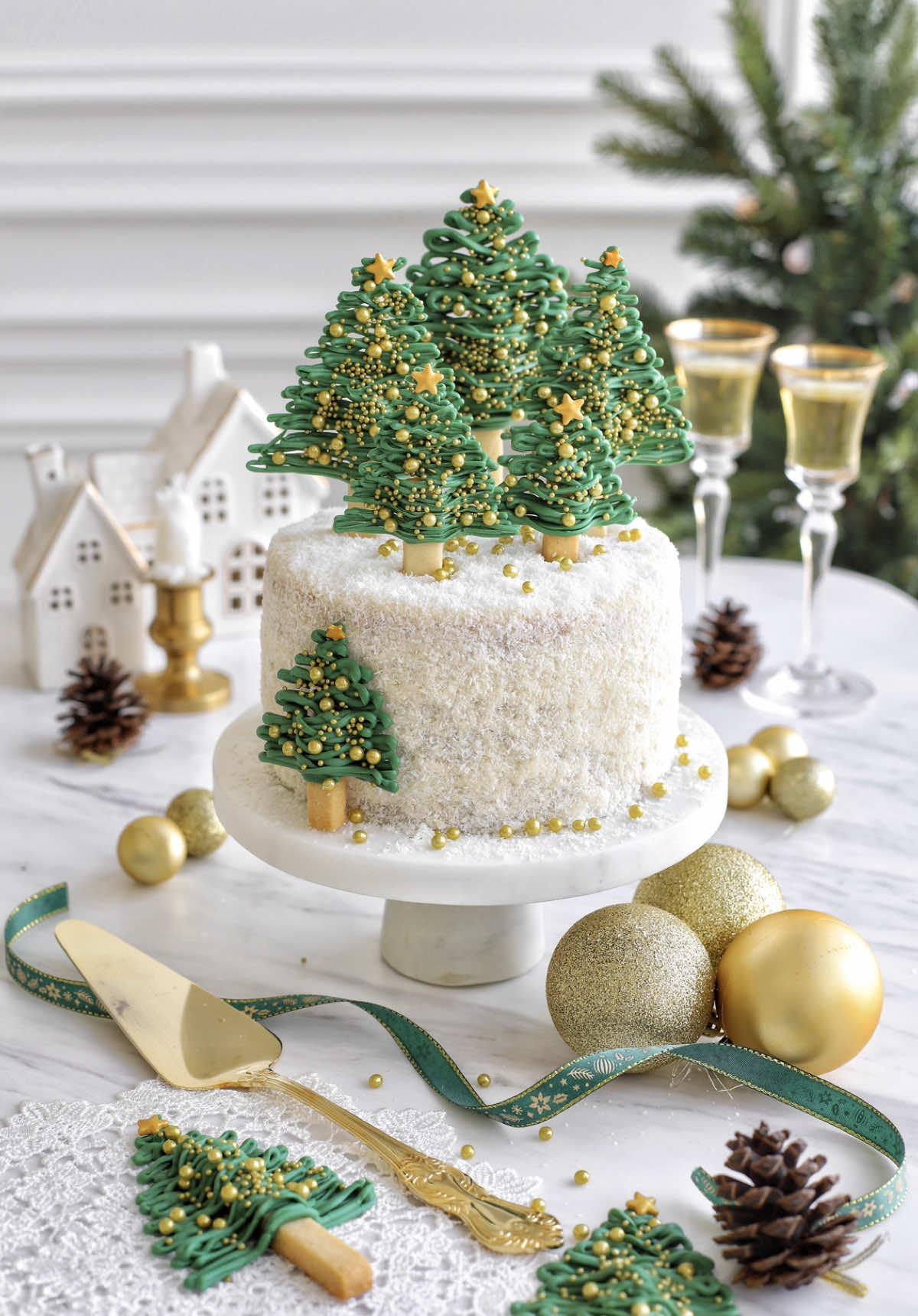Christmas Tree Shortbread Cookie Sticks 🎄 These little edible Christmas trees are everything you want in a festive treat—crisp, buttery shortbread that melts in your mouth and looks almost too cute to eat. Whether you snack on them or use them as cake toppers, they’ll add a magical touch to your holiday celebrations! Ingredients: •2/3 cup unsalted butter, at room temperature  •1/2 cup icing sugar •1/2 tsp pure vanilla extract •1 1/2 cup all-purpose flour •1/2 tsp salt  Method  1. Cream the butter and vanilla extract until pale and fluffy. 2.Add sugar and mix until combined.  3.Gradually add flour and salt, mixing on low until combined. 4.Shape dough into a square, wrap, and chill for at least 30 minutes. 4. Preheat oven to 350°F. 5. Line cookie sheets with parchment paper. Roll dough between two sheets of parchment to 1/4 inch thickness. Cut into 3-inch sticks. 6.Chill cookie sticks for 10 minutes.  7.Bake for 8-11 minutes until edges are lightly browned. 8.Let cool completely. 9.Melt and temper your chocolate. 10.Pipe tree branches onto cookies and top with sprinkles. #christmas #EasyRecipes #Recipe #christmascookies #christmastree 