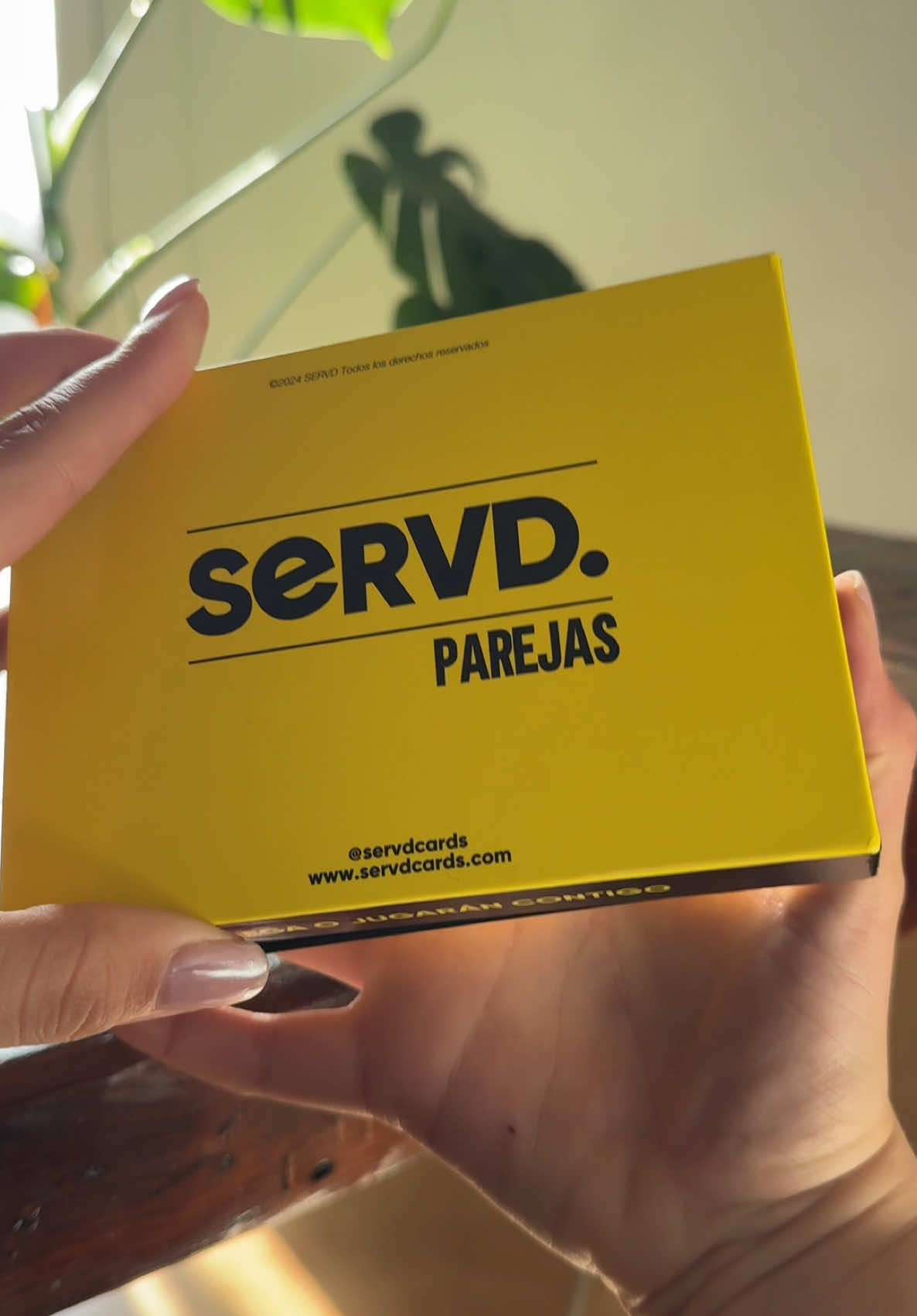 ¡El mejor juego de cartas para jugar en pareja! 😍 ⏰ Y es que tú decides cuánto dura el juego. Cada partida es diferente y nunca sabes qué va a pasar 🤭    @SERVDCARDS  #servdcards #juegosdivertidos #juegos #pareja #humor #juegodecartas #entretenimiento #juegosdemesa #juegosenpareja  *colab