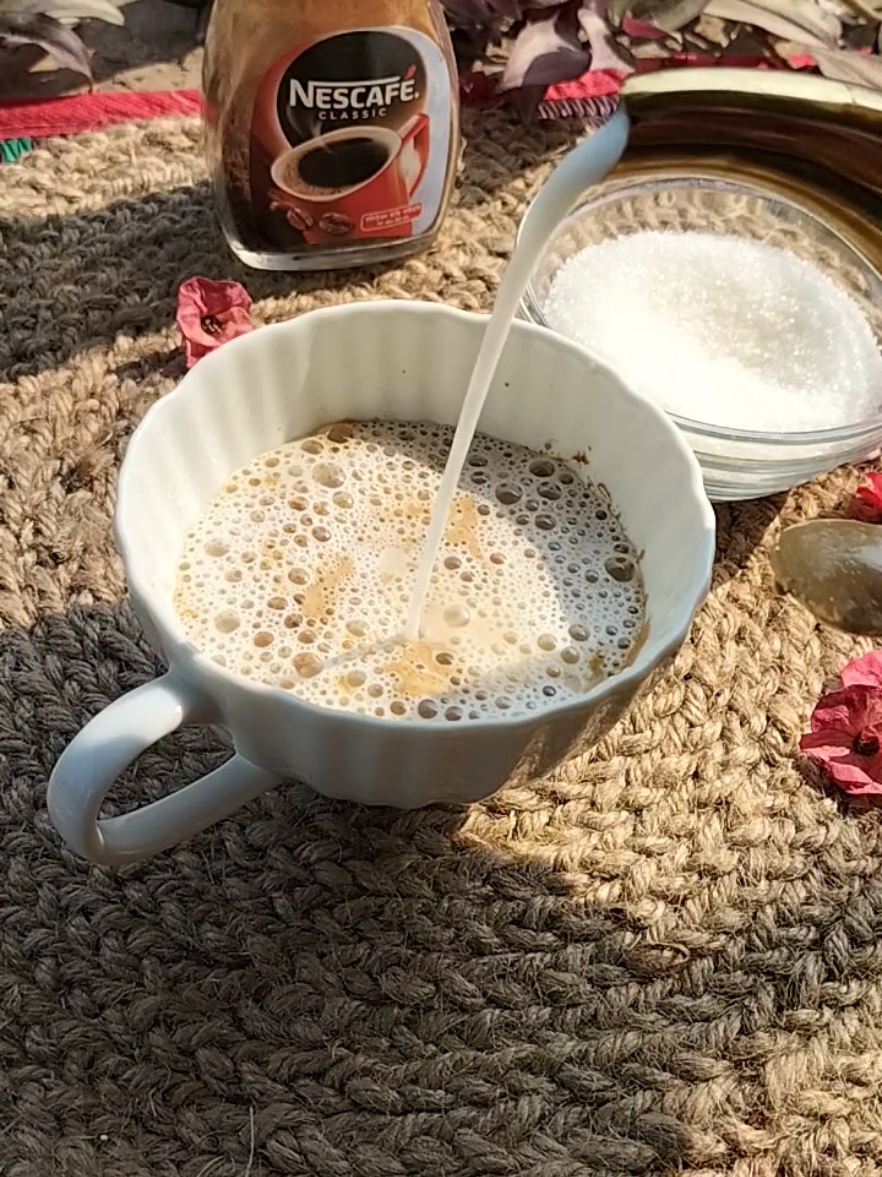 mee garib ee thik hooo🥴 #coffee #yummyfood #cappuccino #FoodLover #yummy #Foodie #food #mymensingh 