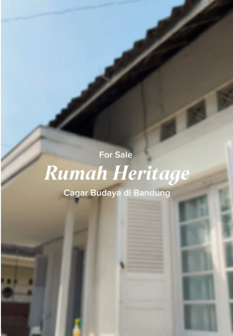 Dijual Rumah Vintage di Pusat Kota Bandung. Cocok untuk dibuat cafe estetik Info Lengkap Kontak Mina 0851 5668 4752 (WA) #jualrumahbandung #propertybandung #fuppppppppppppppppppppppppp 