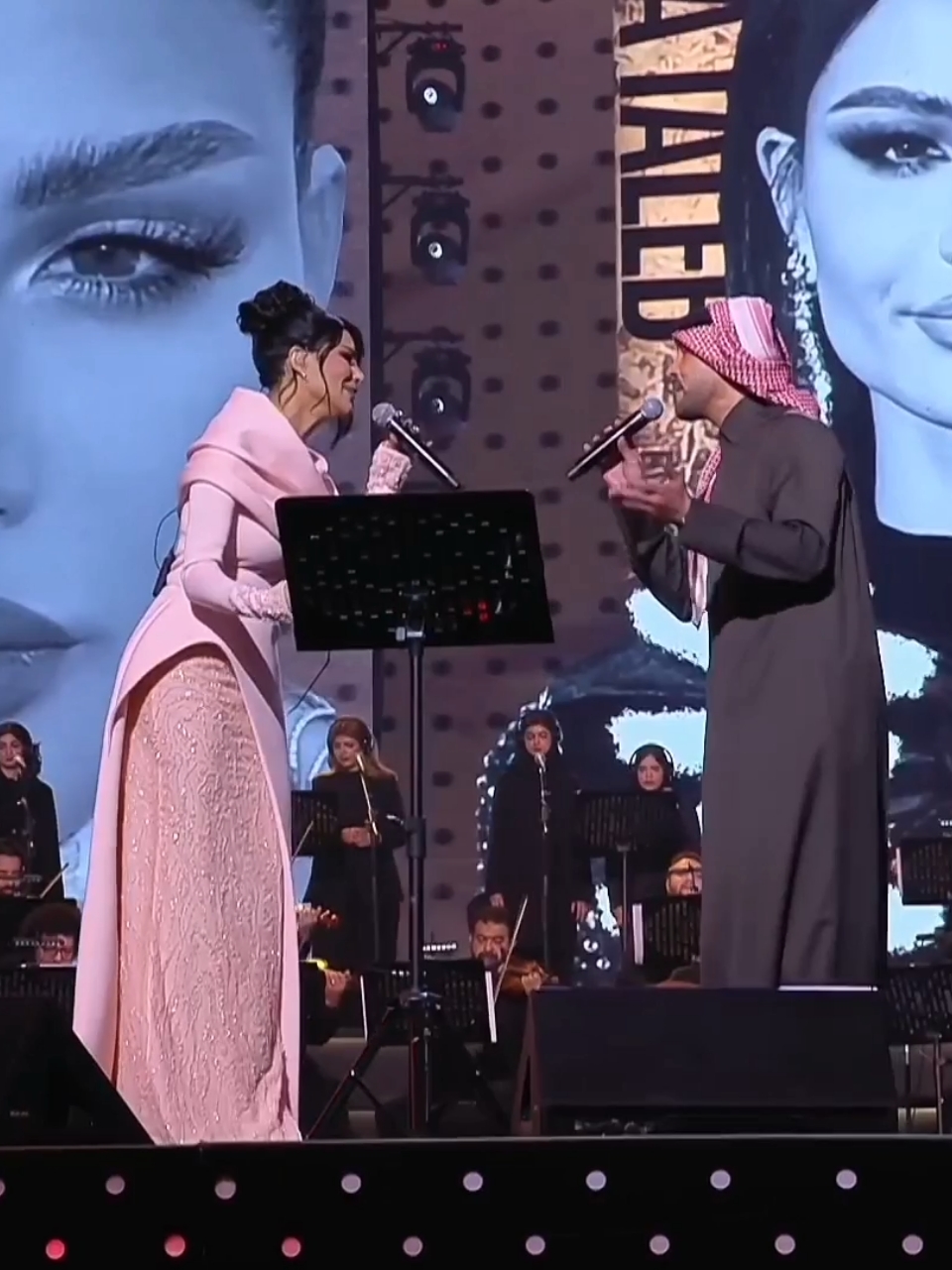 حبك نفسك.. عزها 😢🎶 @Oumaima Taleb #Fahadalkubaisi #Rotana #RotanaMusic #oumaimataleb #turkialalshik #riyadhseason #visitsaudi #mabdurena #fyp #explore #trending  #فهد_الكبيسي2024 #فهد_الكبيسي #روتانا #حفلات_العيد #الرياض #جلسات #اميمة_طالب #تركي_ال_الشيخ #موسم_الرياض #مسرح_محمد_عبده