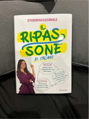 E il mio #libro ti convincerà! #studiofacileconale #insegnante #InsegnantiDiTikTok #professoressa #imparacontiktok #grammaticadivertente #mondadori #libri #ilripassone