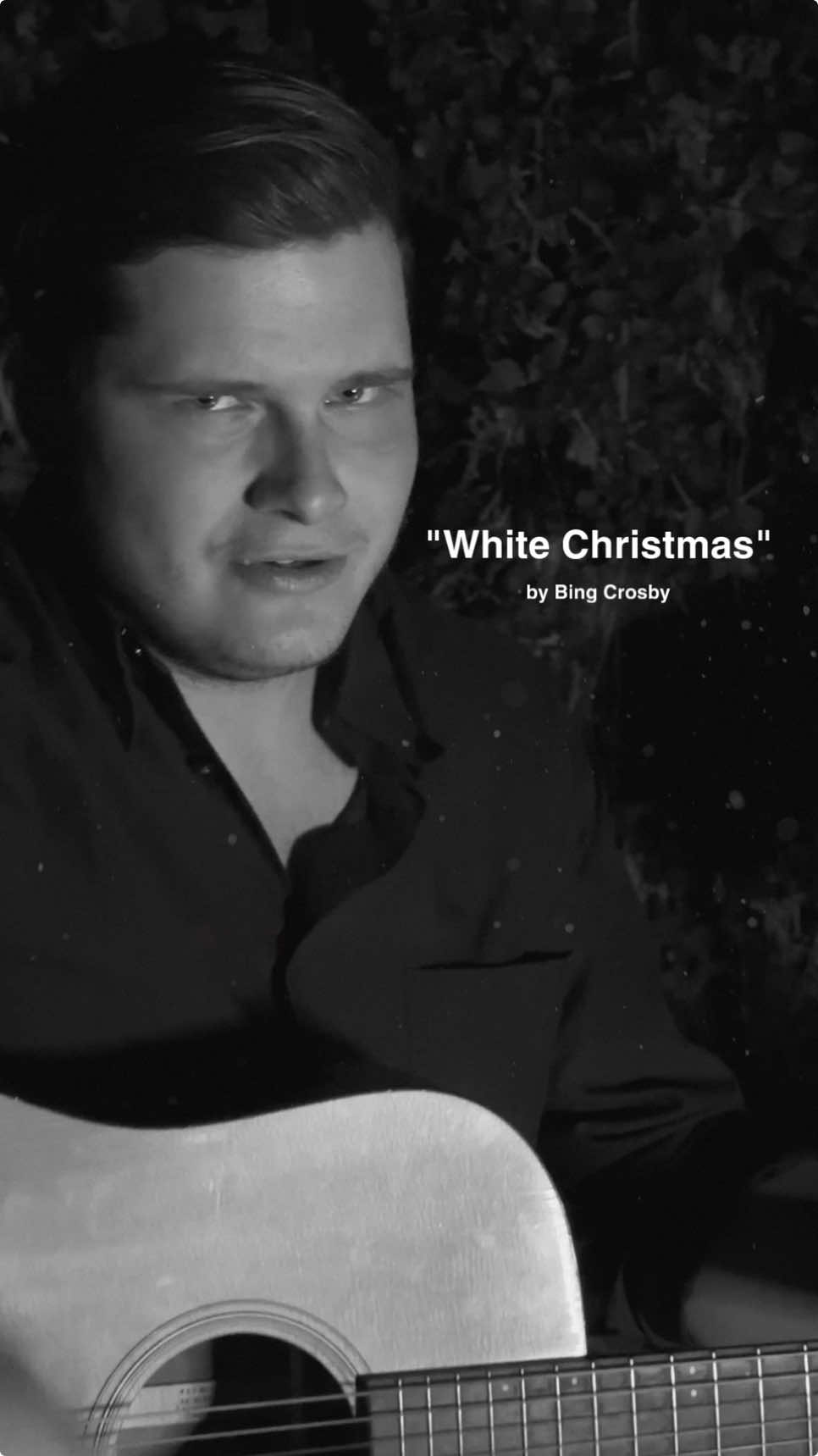 I’m dreaming of a “White Christmas” #johnnycash #country #countrymusic #singing #whitechristmas #merrychristmas #snow #december #christmasmusic  @Johnny Cash  🎥🎥: @Giorgio da Vinci 🇮🇹🇲🇽 