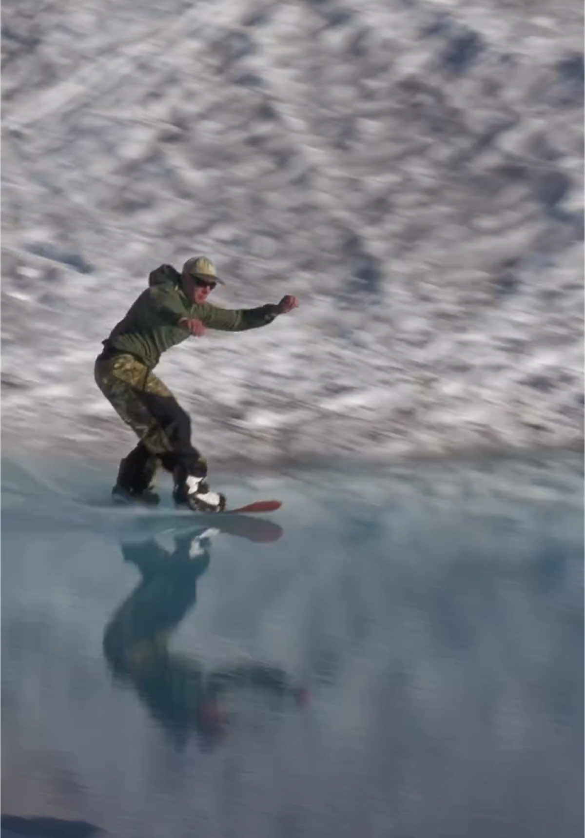 Bro did a power slide on water (IG🎥: samklein__)  #EXTREME #UNREEL #snowboarding 