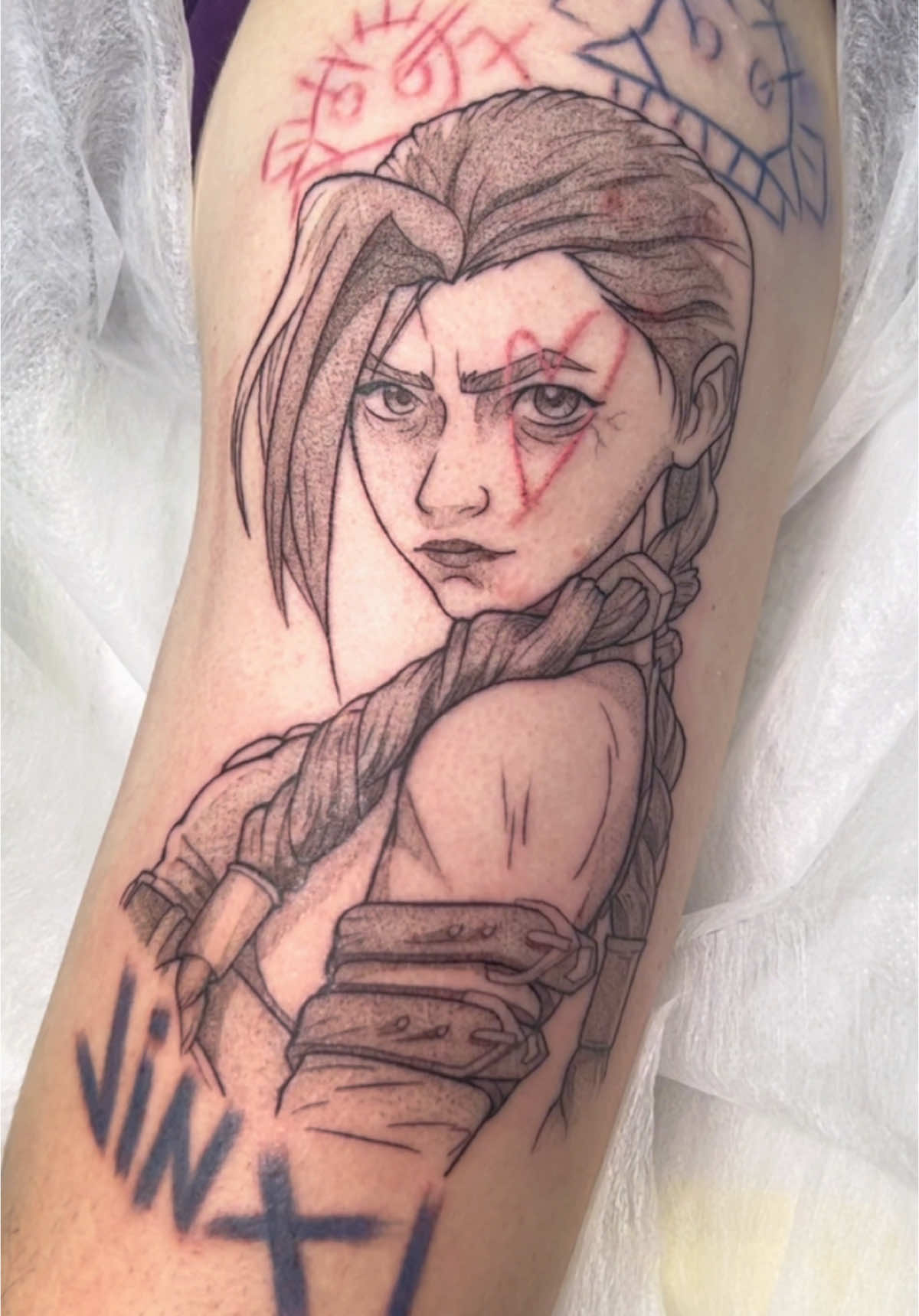 Skończona Jinx :33 Zapraszam po dziarki z Arcane i nie tylko! #arcane #leagoflegends #arcanetattoo #tattoo #jinxtattoo #jinxarcane #jinx 