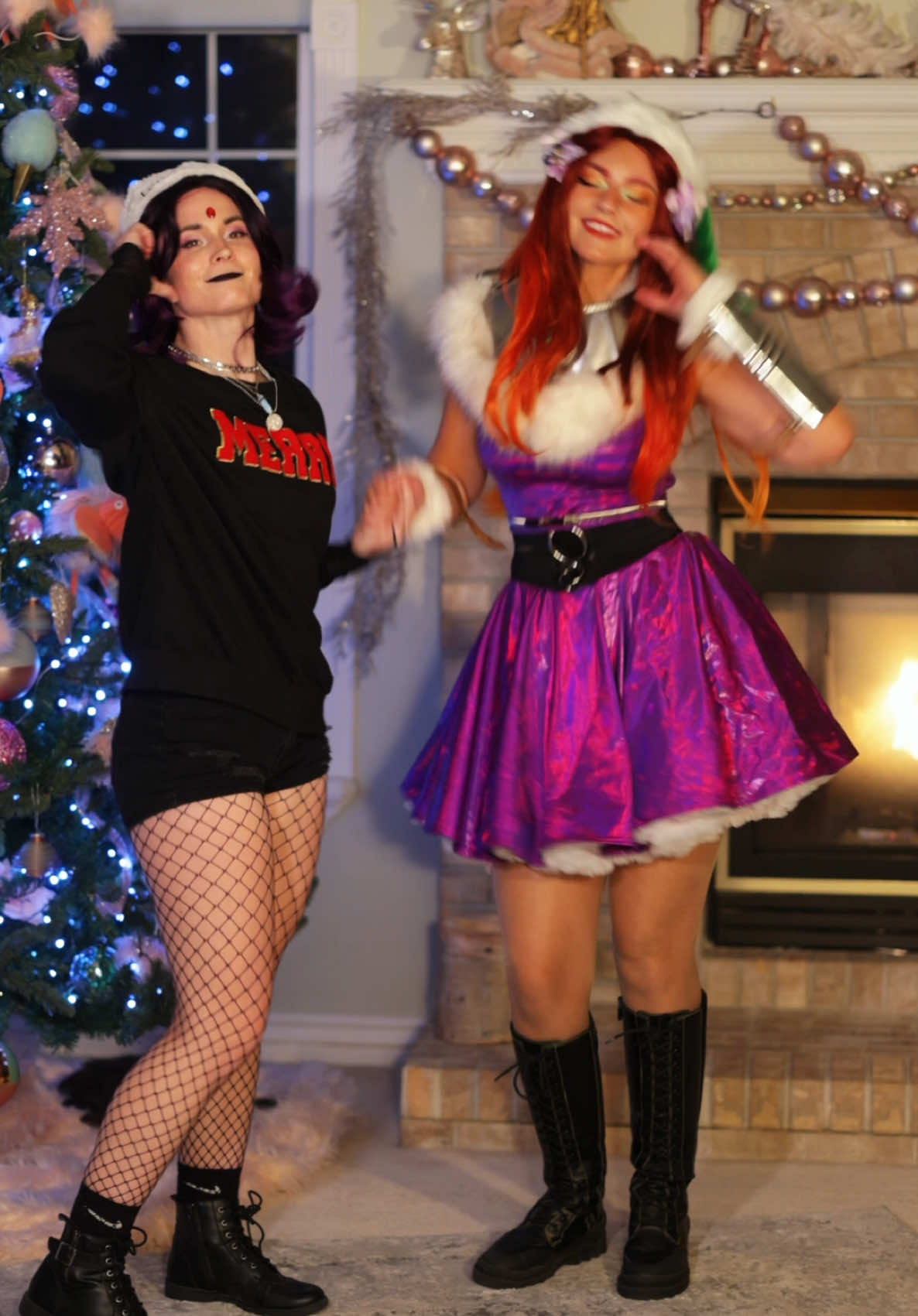 Dance inspired by @NCT Official 🖤💜 @Halcybella  #christmas #christmasdecor #starfire #raven #ravencosplay #starfirecosplay #dance #christmasdance 