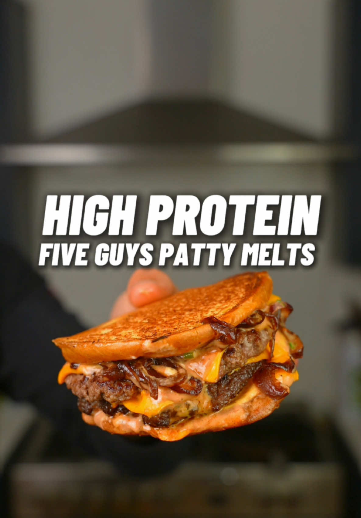 High Protein Five Guys Patty Melt! 🔥🍔 #pattymelt #highprotein #fiveguys #fakeaway #lowcalorierecipes #gymfood #musclegain #fatloss #highproteinrecipes #panaceapalm #EasyRecipes OVER 50g Protein! Easy, High Protein Meal💪🏽 Check Out My High Protein Cookbooks for 100+ Recipes just like this one! (link in bio)👨🏽‍🍳📕 Makes 3: 🍔🍔🍔 Calories & Macros 📊 Per Burrito: 575 calories  57g P | 37g C | 21g F Double smash patties - 600g lean ground beef (5% or less)  - 2 tsp salt  - 2 tsp black pepper - 6 (20g) light cheese slices (brand Tesco) Caramelised onions  - 1 large red or pink onion - tbsp balsamic vinegar - 15g brown stevia (brand Pure via) - Cooking spray Secret sauce - 50g reduced sugar ketchup (brand Heinz) - 40g light mayo (lighter than light mayo Heinz) - 5g American mustard  - Tsp honey - Chopped chives  - Black pepper to taste Other ingredients  - 3 (20) light cheese slices - on the bun Extra Notes ✍🏽 - toast in the patty melts in pan on medium to low heat being careful when flipping over, you can also use a plate over the top to help flip Check Out My High Protein Cookbooks for 100+ Recipes just like this one! (link in bio)👨🏽‍🍳📕