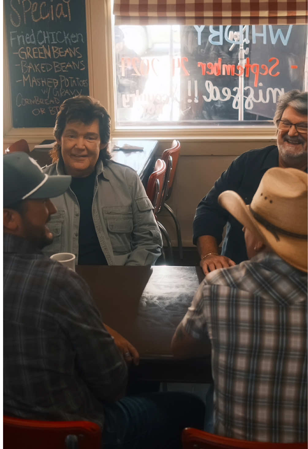 We had a blast recreating the #SundayInTheSouth video, featuring some old familiar places. Watch the new video with @Shenandoah and @Jason Aldean now.