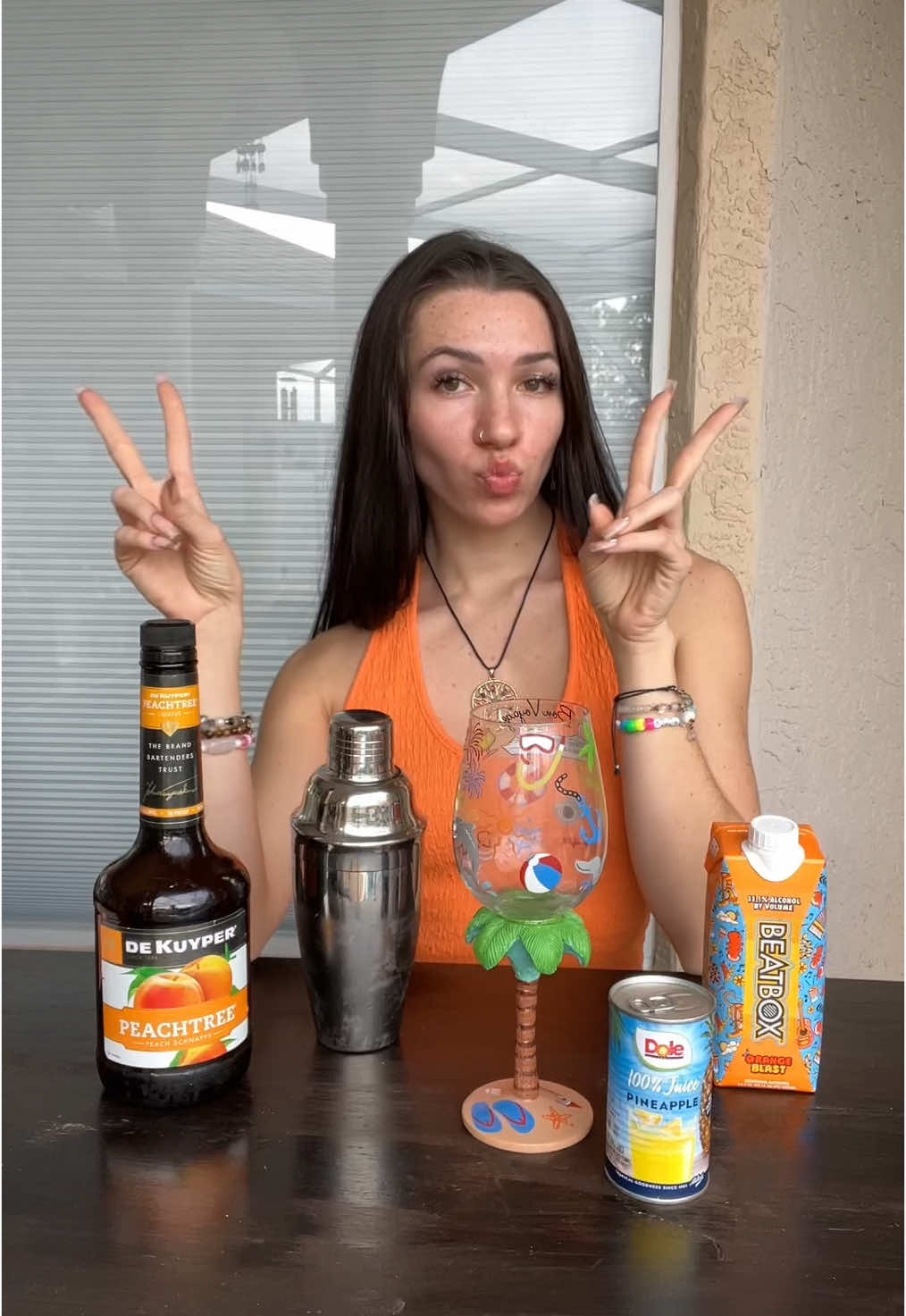 Another day another yummy beatbox recipe!! 🍊🍍🍑 Didn’t want this video to be too long, so I sped up some parts of it 🤭 #beatboxfam #beatboxbeverages #orangeblast #drinkrecipe   @BeatBox Beverages🧃 