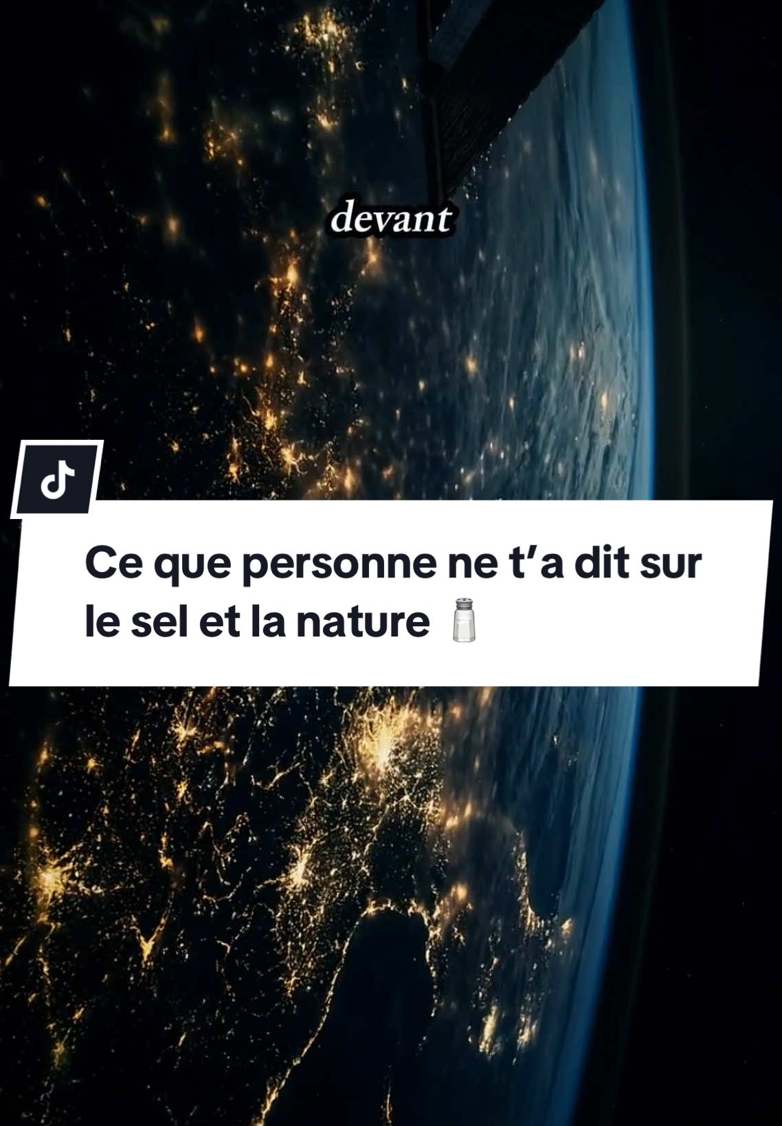 🌿 Chaque élément naturel cache une essence spirituelle puissante. Apprends à activer cette énergie primordiale, comme le sel, symbole de lumière et de purification 