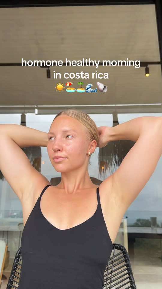 how long it would take me to get sick of these mornings? Santa teresa & costa rica mornings are my favorite. #hormonebalance #morningroutine #mornings #costarica #santateresa #healthymorningroutine 