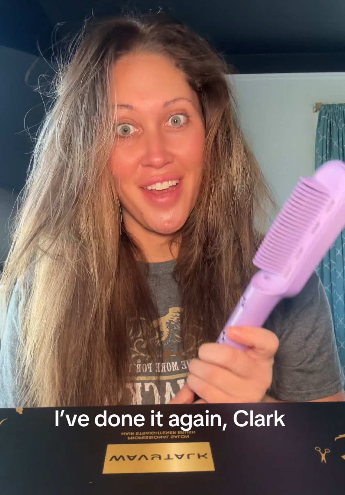 I didnt expect that ⚡️ #hair #hairtok #curlyhair #straighthair #frizz #healthy #ion #wavyhair #TikTokShop #mom #biomom #sahm #reaction #worth #skin #sale #fypシ #viral #trending #gift #christmas #daughters 