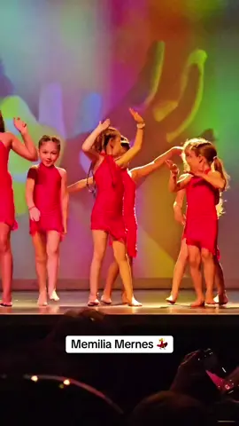 #emiliamernes #cuadradinho @EMILIA #dance #viral_video #influencer 