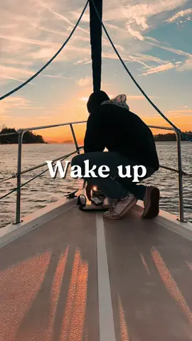 I know the grind well-too well. But it hits different when it’s for your dream, not your boss. #grind #chaseingdreams #dream  #sailing #sailingtheworld #fyp  