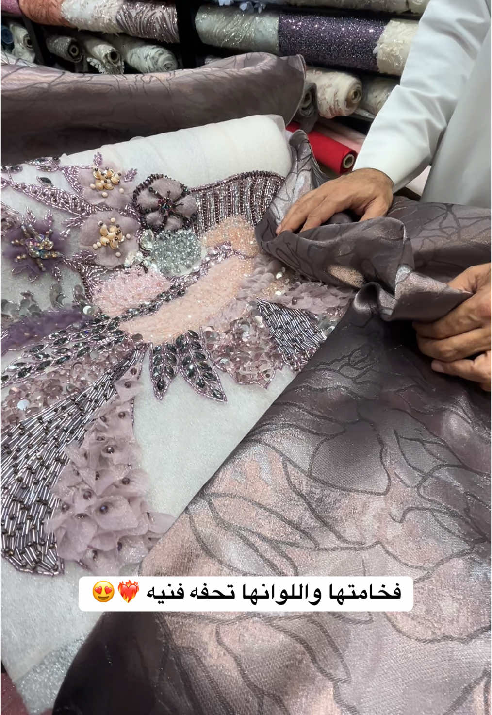 فخامتها 👗✨ للطلب او الاستفسار واتساب : ‪966557921744‬ . . — توصيل لجميع مناطق المملكه ودول الخليج 🚗. #فساتين_سهره #فساتين #فساتين_فخمه #tiktok #اكسبلورexplore 