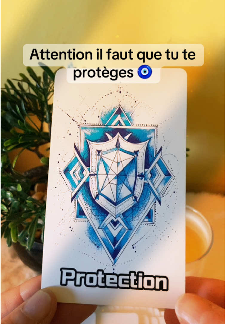 Attention il faut que tu te proteges 🧿#tarot #tiragedecarte #voyance #fyp #spiritualitytiktok #cartomancienne #cartomancie 