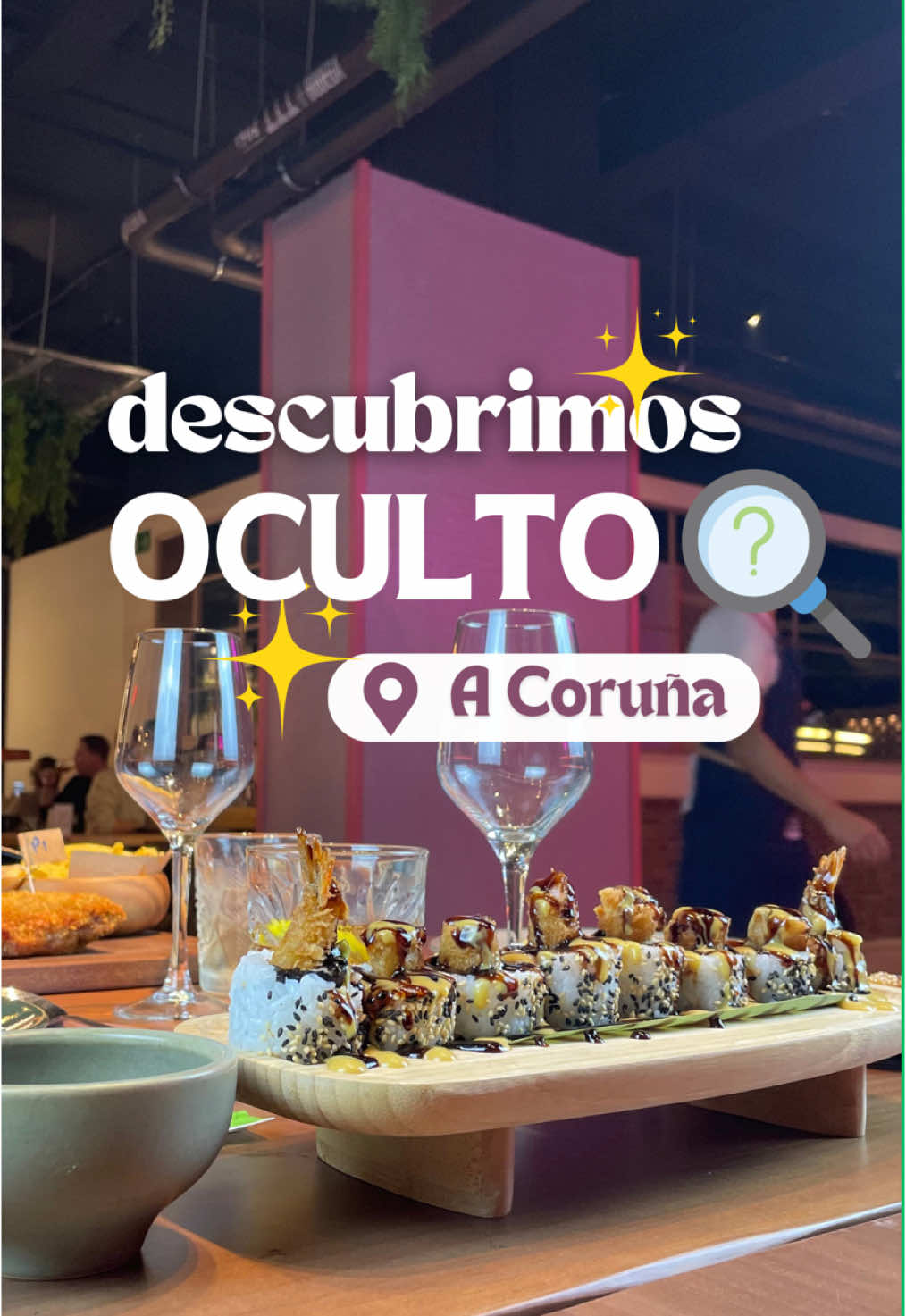 Nosotros ya hemos descubierto Oculto🍖🥘 6 locales y un espacio donde comer lo que pidas de todos ellos. Nos parece una idea súper original, poder estar comiendo sushi y que tú amigo se pida un cachopo o viceversa… 🍣🥩🍗 Locales distintos, con gastronomía de todos los tipos Y lo más importante es que está riquísima👅 Nos ha parecido ideal y hemos salido de allí con la barriga llena Descúbrelo tú mismo!!!🥙🍛 Vete a Descubre Oculto en C/ Panaderas, 26 15001 A Coruña #acoruña #coruña #lacoruña #planescoruna #planescoruña #food #comidas #dondecomer #restaurantes #paella #sushi #cachopo #galicia #españa #spain