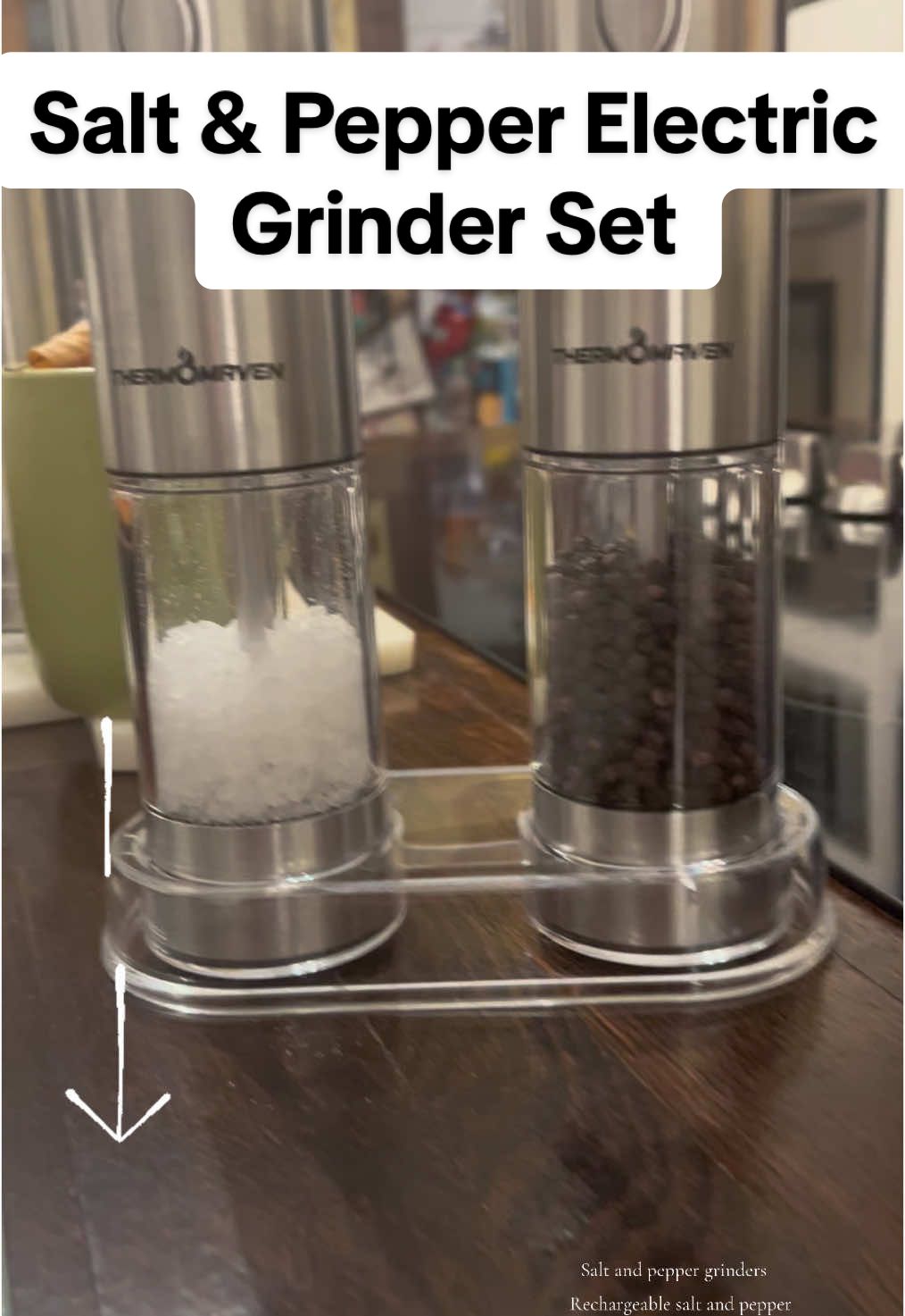 Electric Salt and Pepper Rechargeable Grinder Amazing Holiday ~ Christmas Gift! @ThermoMaven- Precise Cooking  #saltandpeppergrinder #electricsaltandpeppergrinder #grinderset #rechargeablegrinder #christmasgiftideas #christmasgifts 