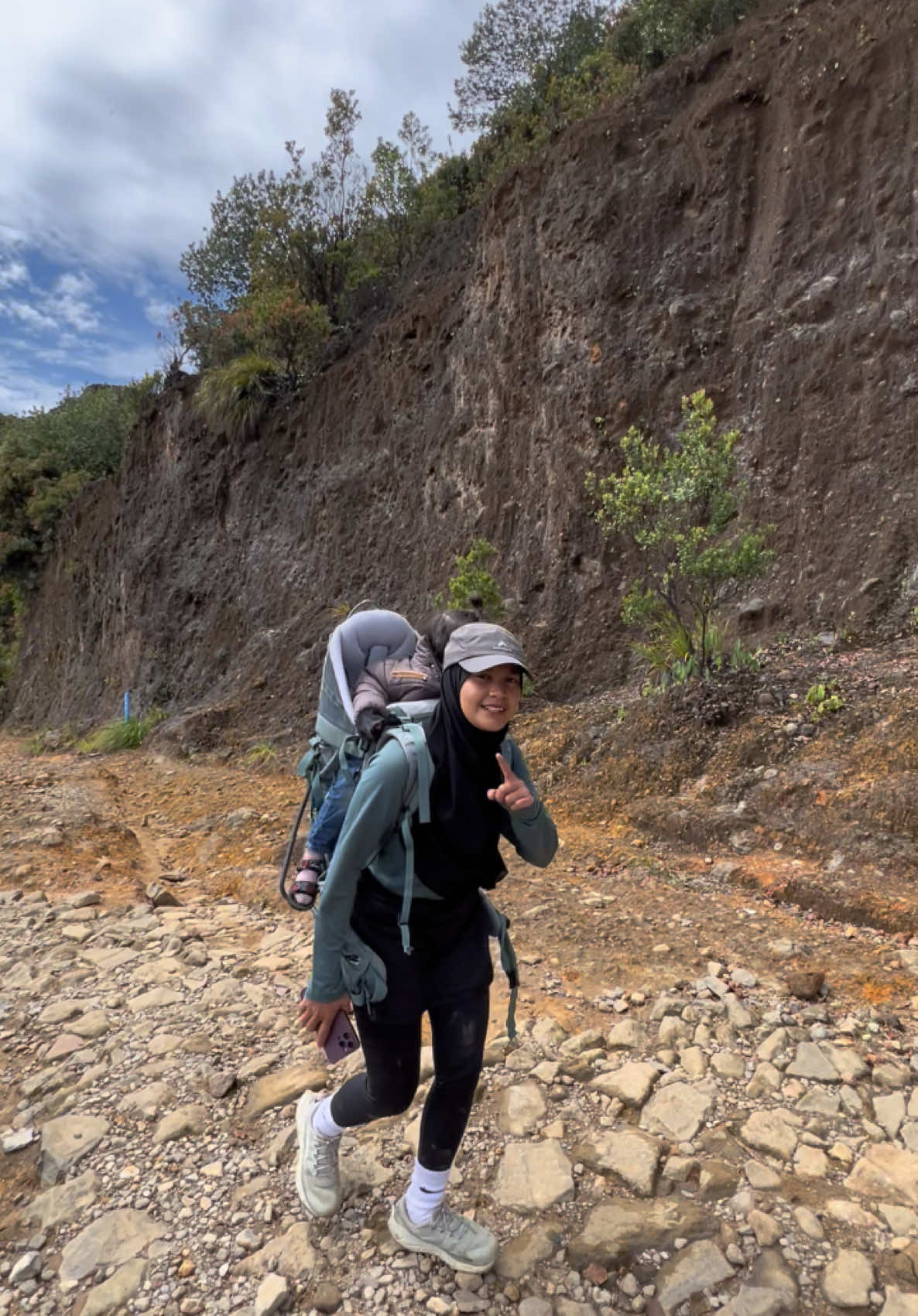 Jangan salah pasangan 😂 #fyp#pendakigunung#pasanganpendaki#pendakijawabarat #explorejawabarat#gunungpapandayan