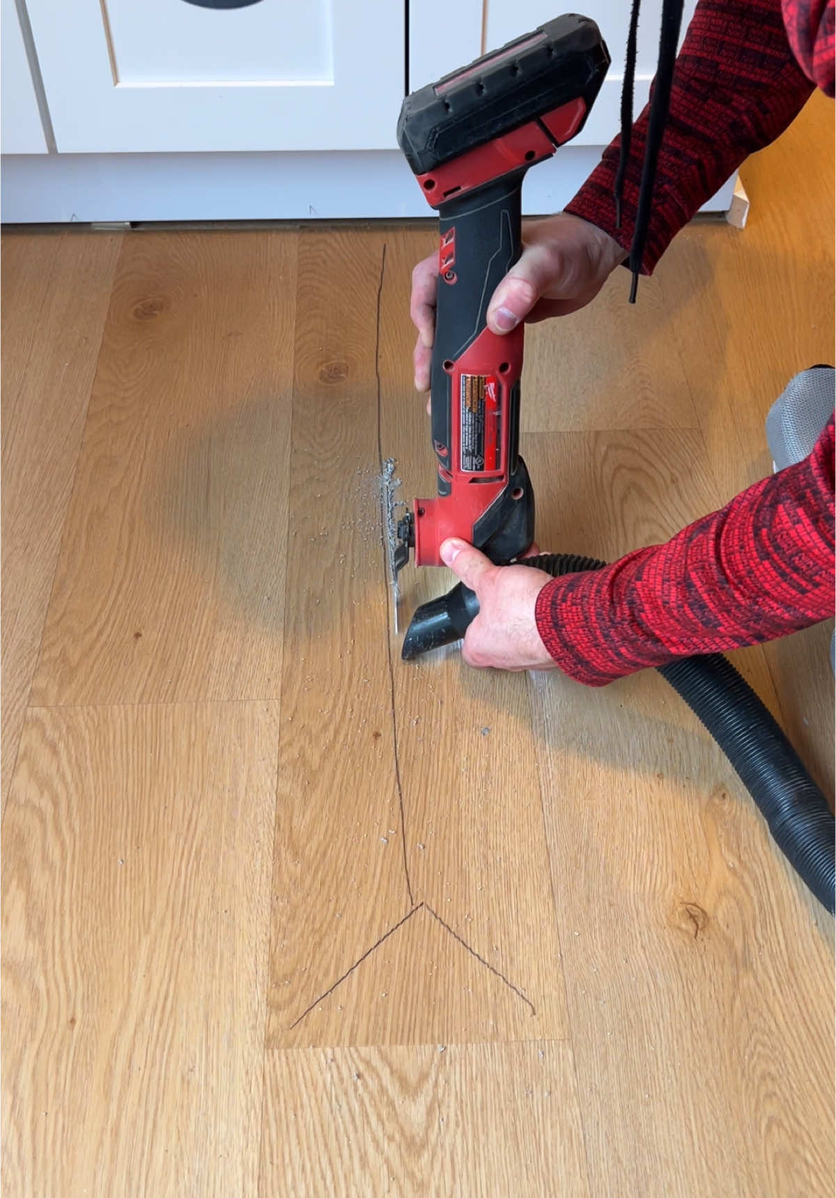 Lvp flooring repair #tools #construction #remodel #satisfying #fyp #trending #viral #bluecollar #wood #DIY #asmr #repair #lvp #lvt #laminate #vinylflooring #laminateflooring #flooringinstallation #vinyl #stairs 