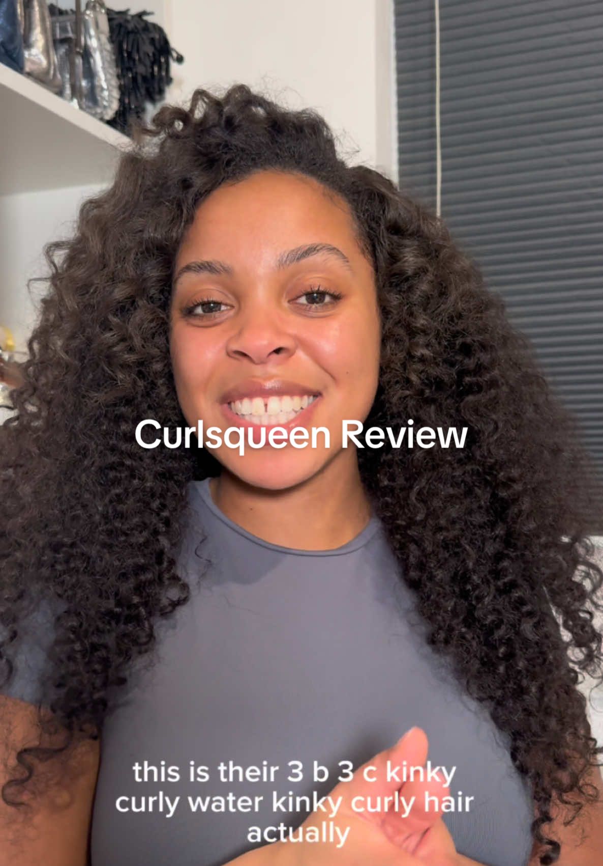 Achieve this look with @curlsqueen Water Kinky Curly clip ins.  Would you guys wear curly clip ins? This might be my new go to look for a quick style when I want to switch it up.  #curlyhair #curlyclipins #clipins #curlsqueens #review #hairreview #3b #3c #kinkycurlyhair 