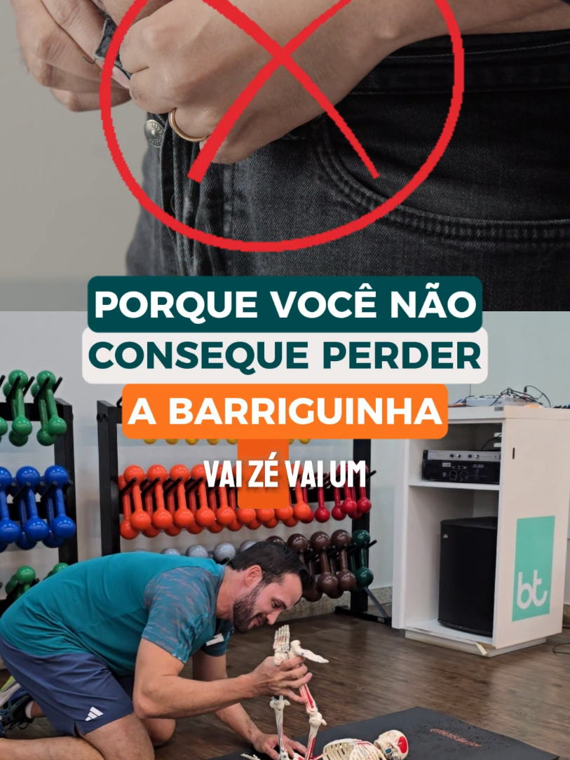 🏋‍♂️Esse é o motivo de você não conseguir perder a barriguinha. Dói a coluna? ✅️Vem aprender a forma mais segura de fazer abdominal e sem sobrecarregar a coluna e alem de ajudar a perder a barriguinha!  👉Salve este post como referência para seu treino e siga o meu perfil @guilhermefisioprev para o Corpo em Forma e Livre de Dores!  #Musculação #HérniaDeDisco #fisioprev #personaltrainer #fisioterapeuta #consultoria #shapesemdores