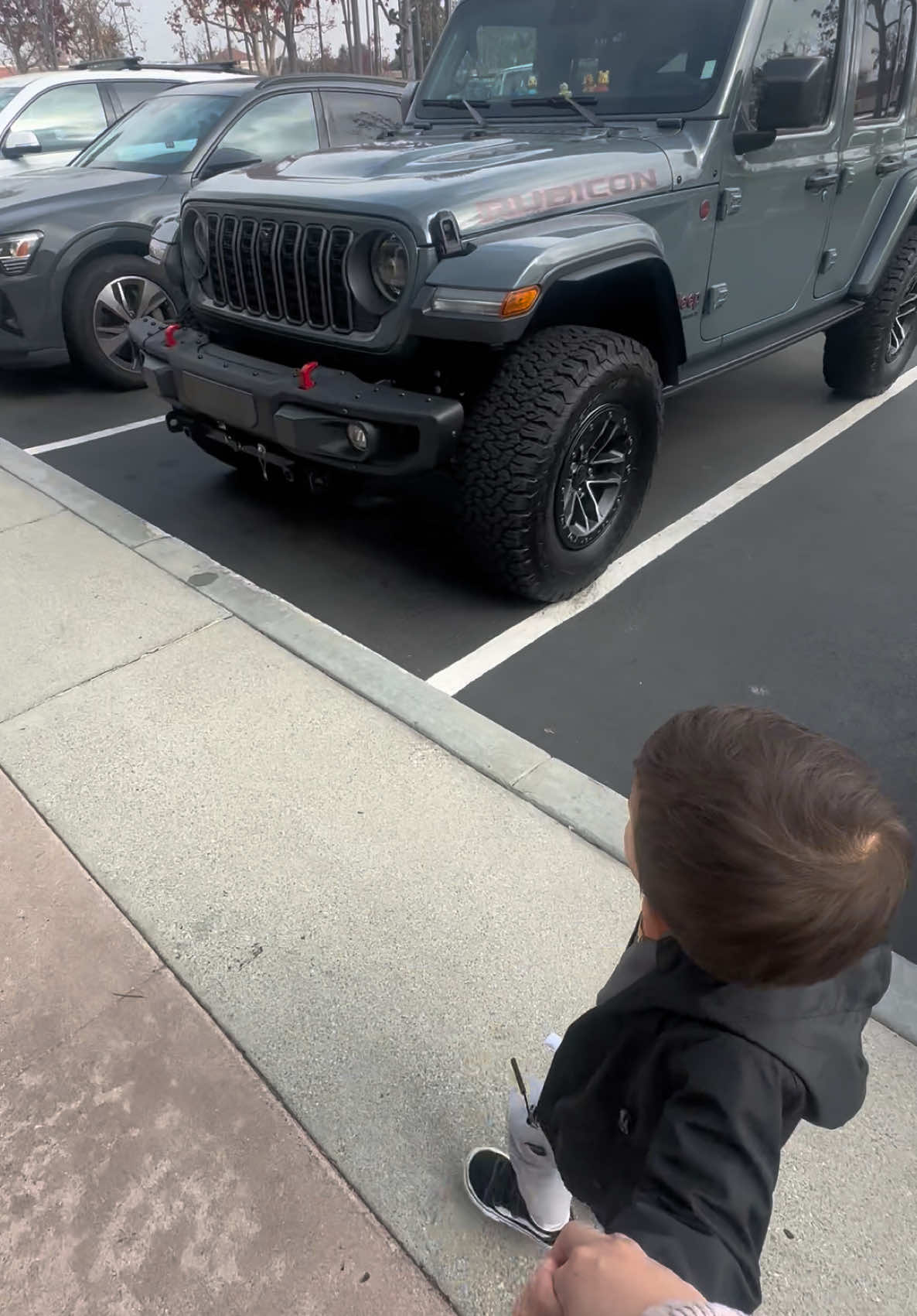 “Volwawa”. #toddler #toddlersoftiktok #car #cars #makesandmodels #volkswagen  