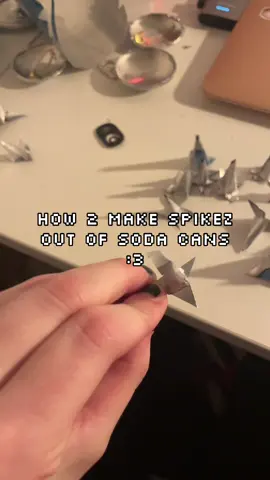 Hope this was helpful #DIY #tutorial #craft #emo #emodiy #scenediy #scemo #alt #alternative #makingstuffoutoftrash #saphirsdead #cute #cool #altdiy #fyp #fyppppppppppppppppppppppp #fypp #fypdong #fypシ゚ 