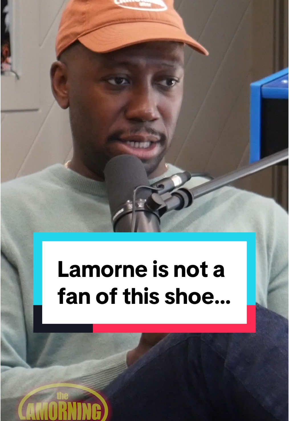 @Lamorne Morris is not a big fan of @calebnashfeemster ‘s Birkenstocks🤣 #birkenstocks #lamornemorris #funny #foryou 