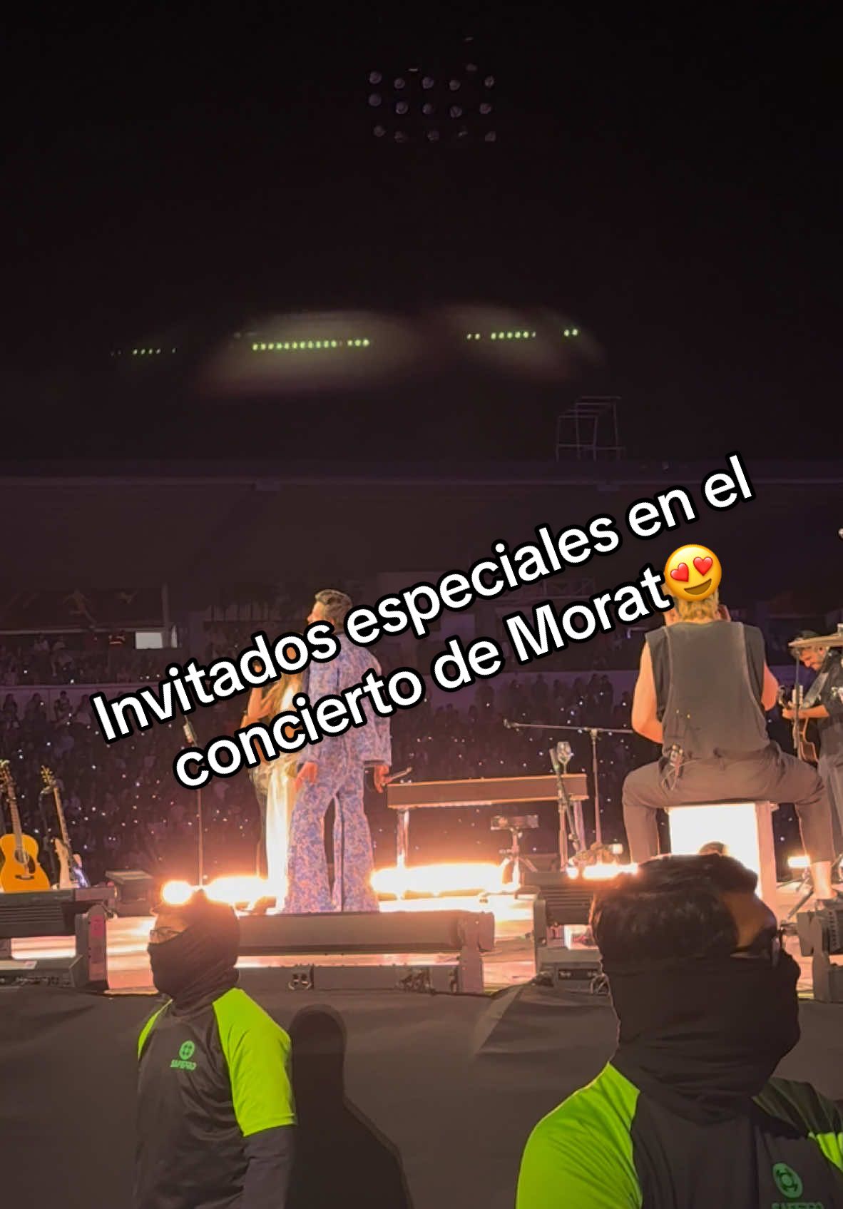 Lasso y Yami cantando junto con Morat 😍. #morat #lasso #enotravida #yamisafdie #concierto #gudalajara #giralosestadios 