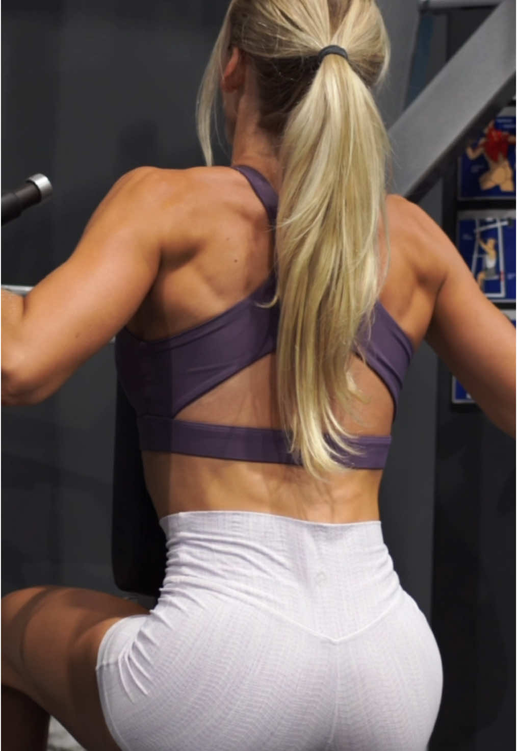 Some of my fav back exercises! 1:1 Coaching link in bio 💜